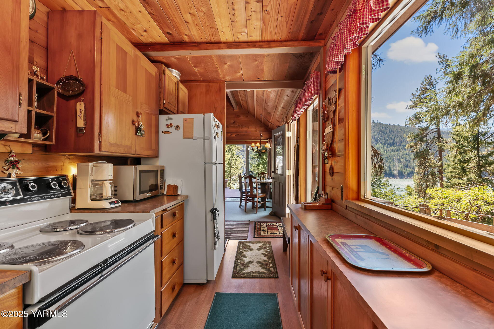 39851 Hwy 12 Unit: 4