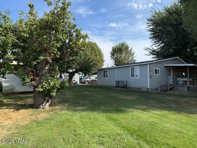 2781 E Zillah Dr