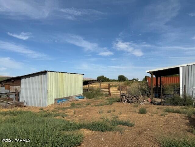 2781 E Zillah Dr