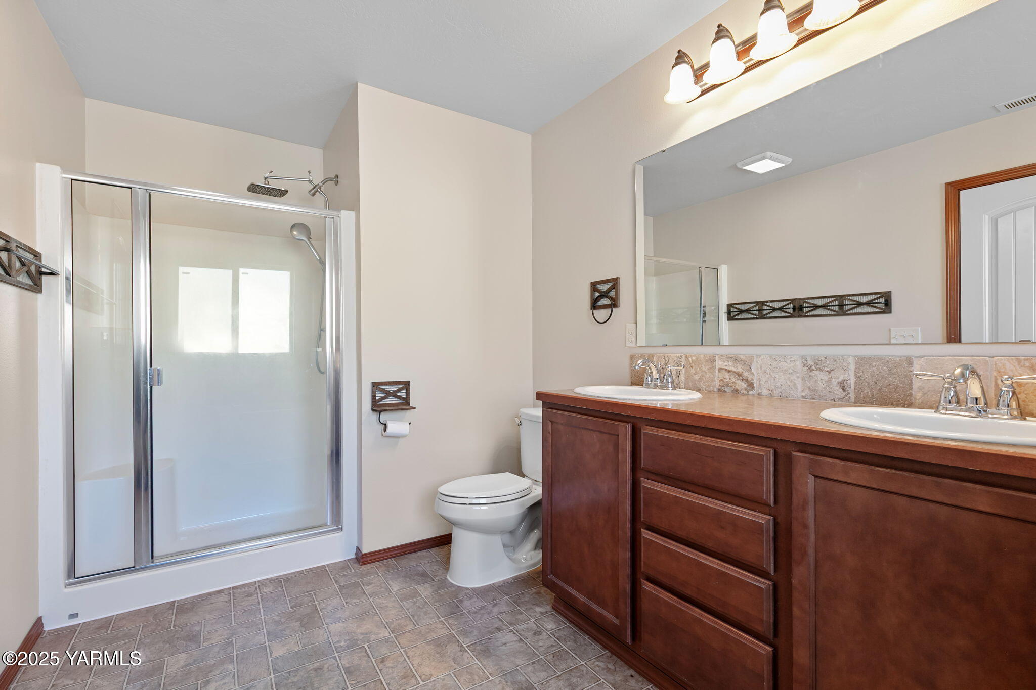 1101 Elk Ridge Ln