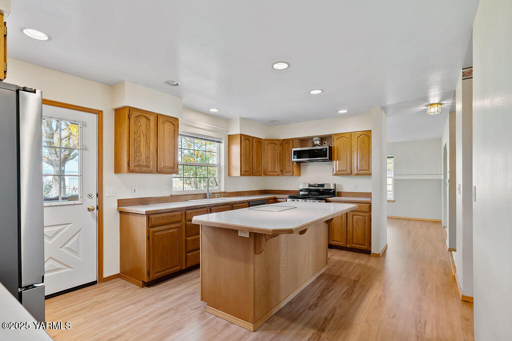 340 Gibson Rd
