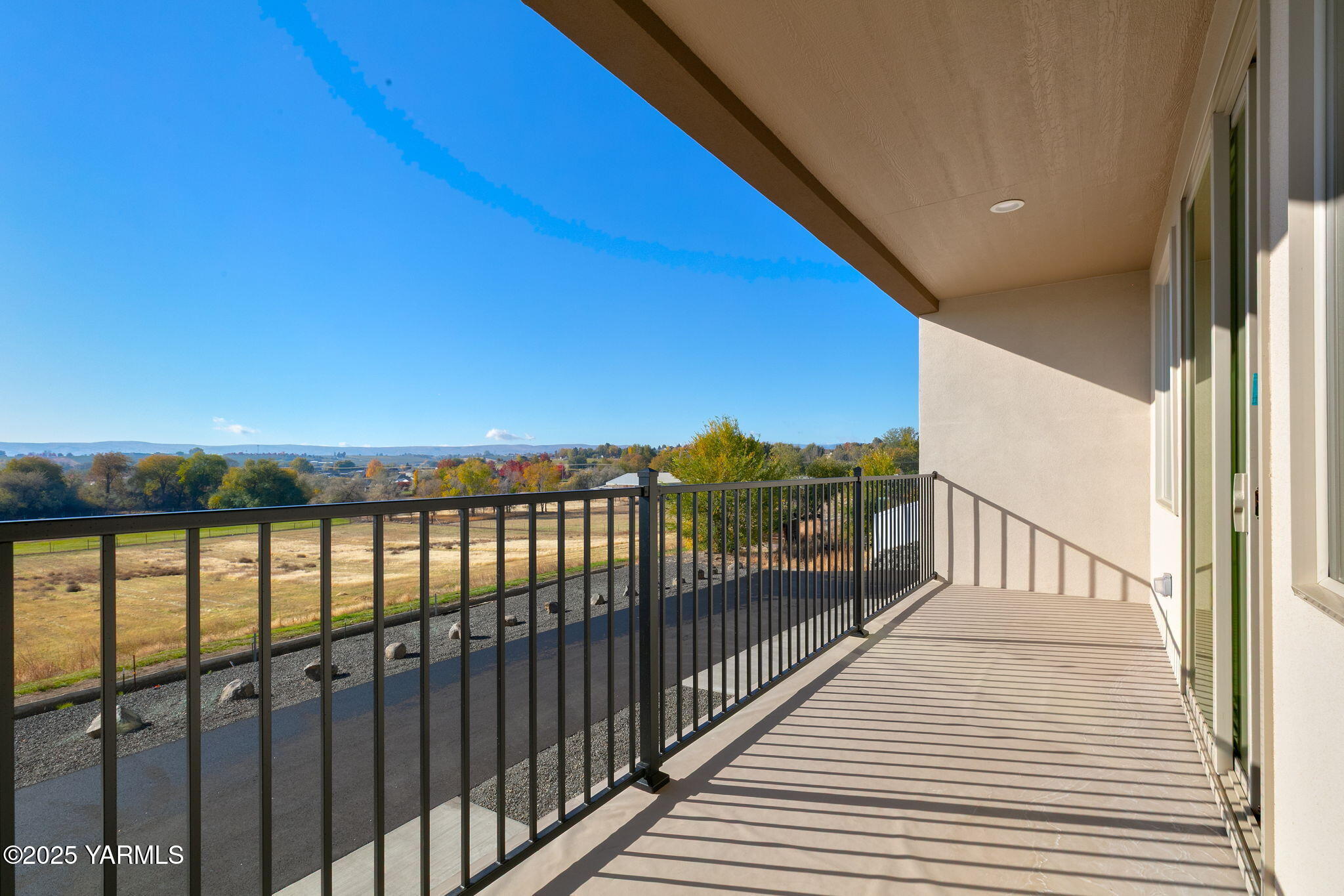 9304 Tieton Dr Unit: 1&2