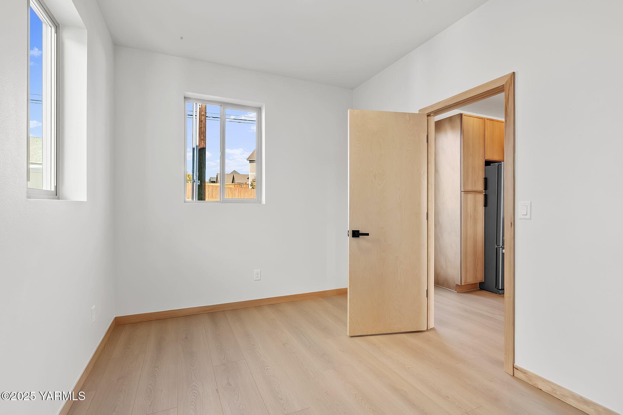 9304 Tieton Dr Unit: 1&2