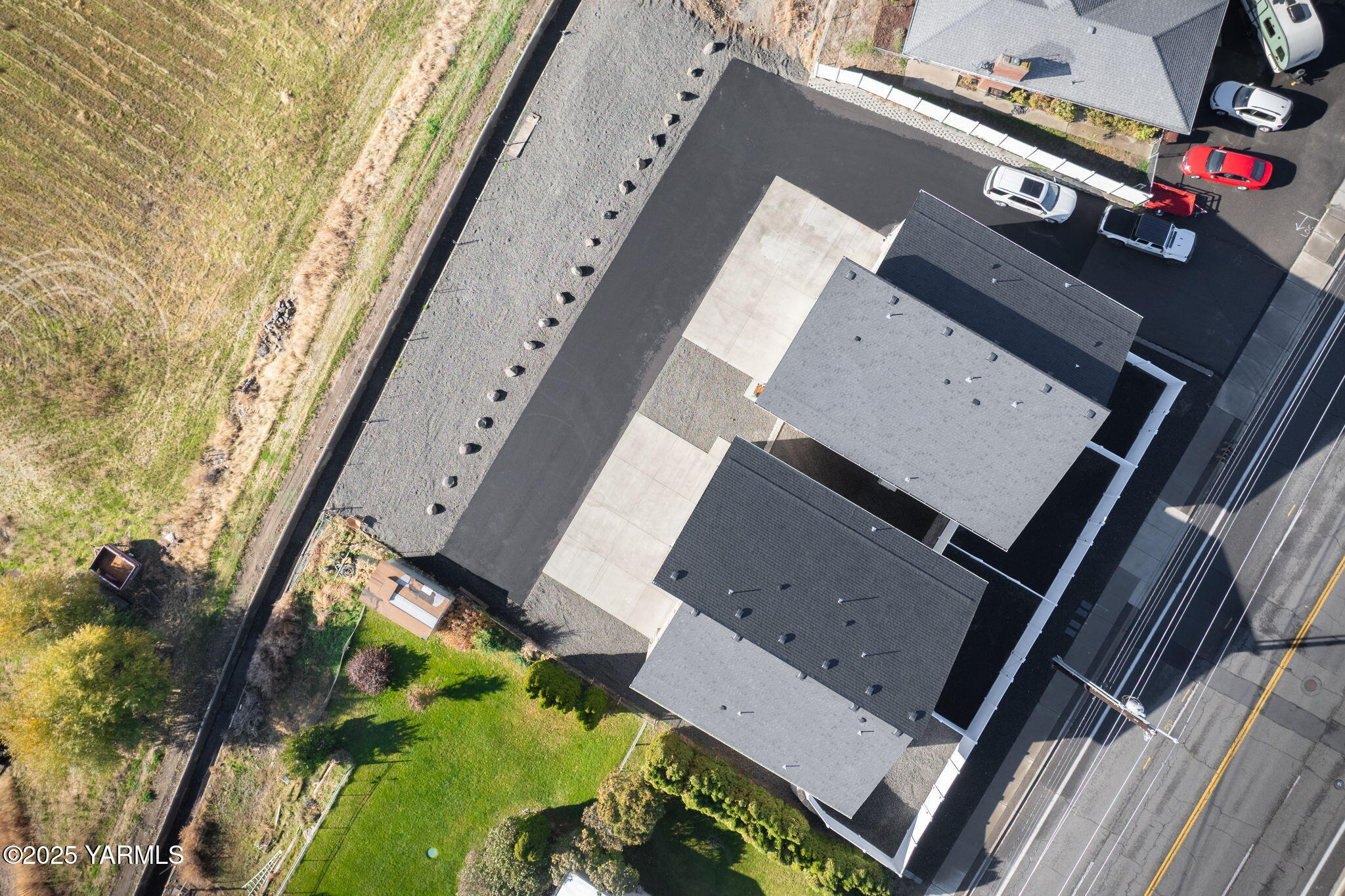 9304 Tieton Dr Unit: 1&2