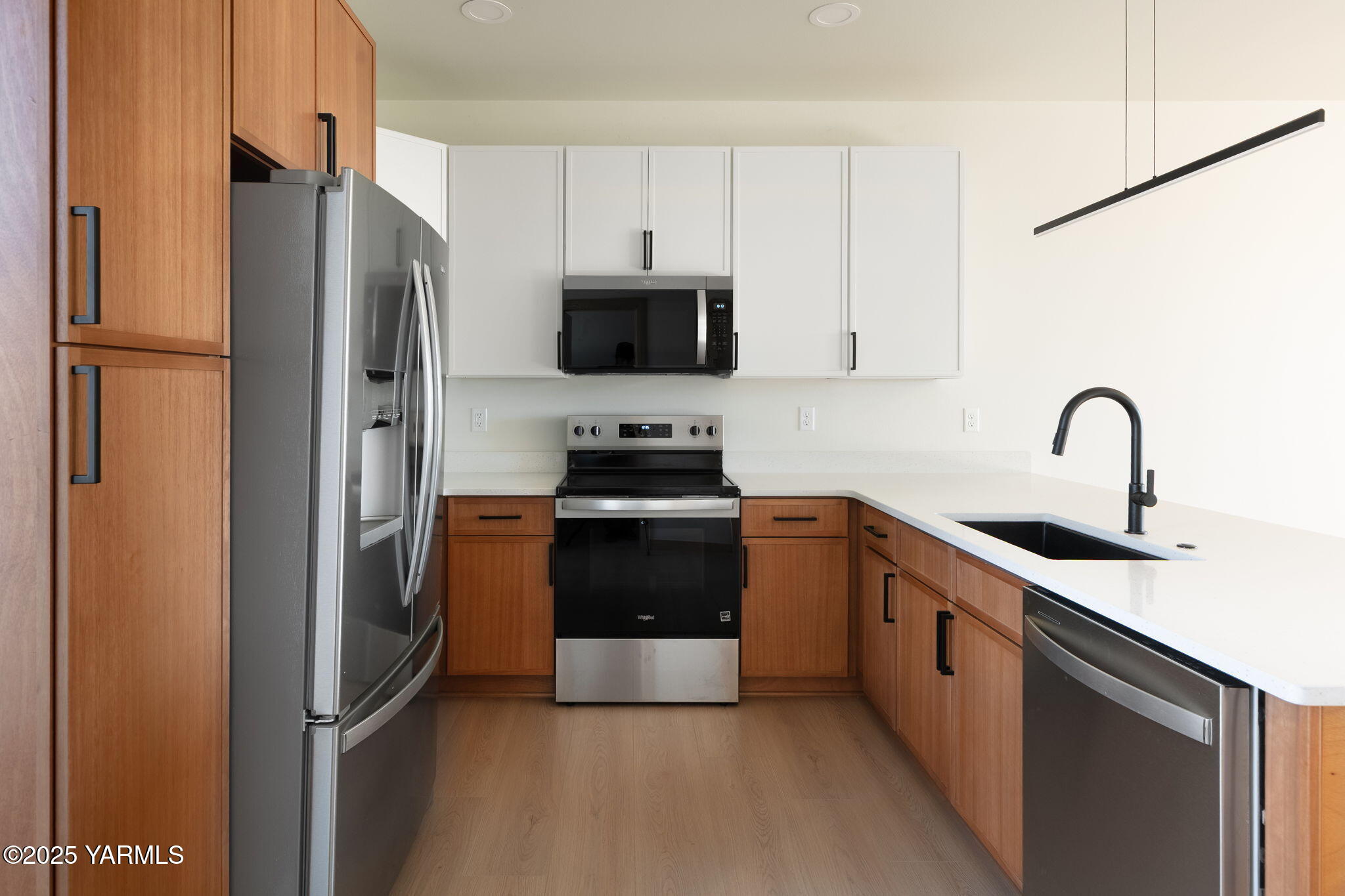 9304 Tieton Dr Unit: 1&2