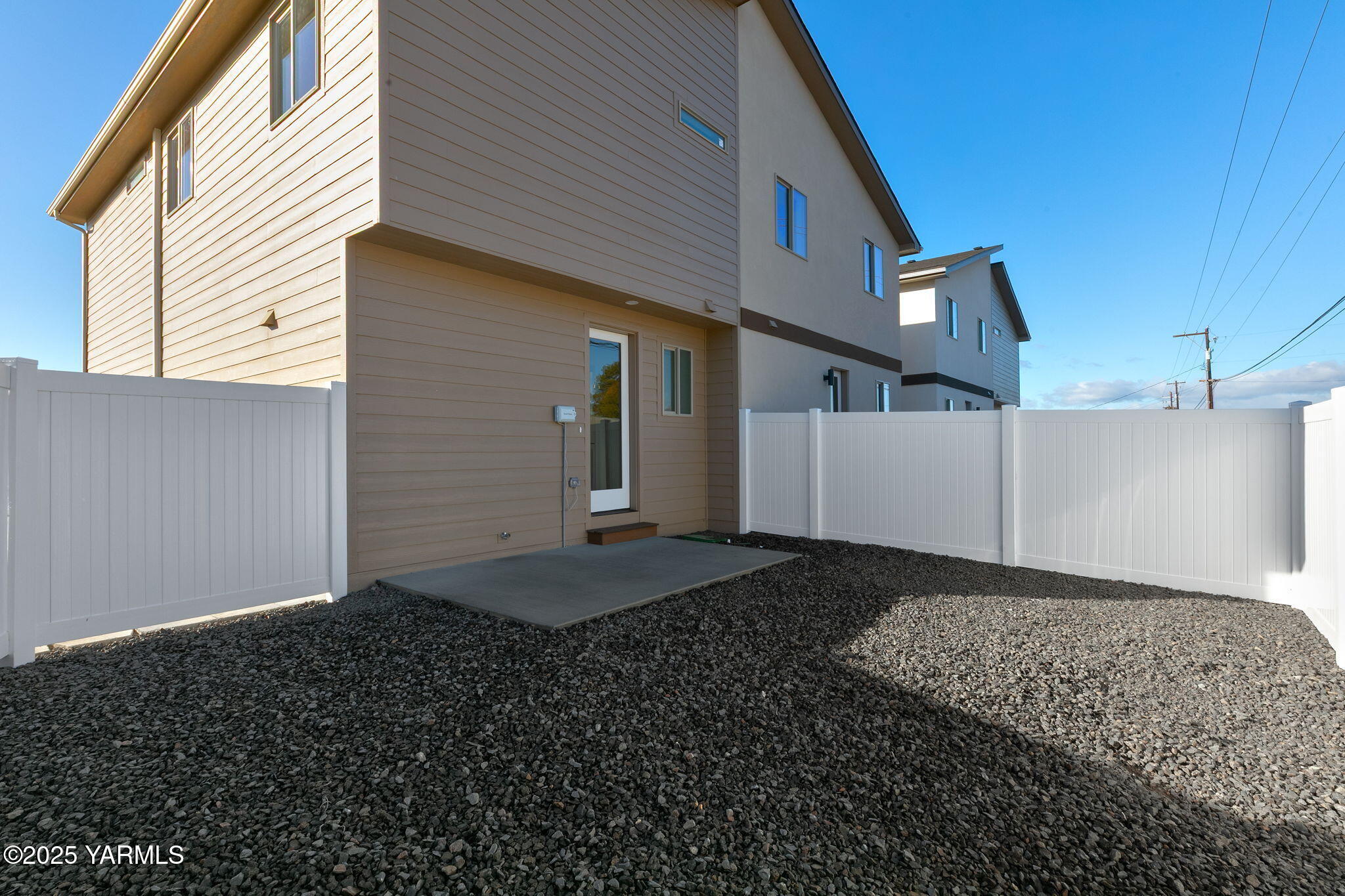 9304 Tieton Dr Unit: 1&2