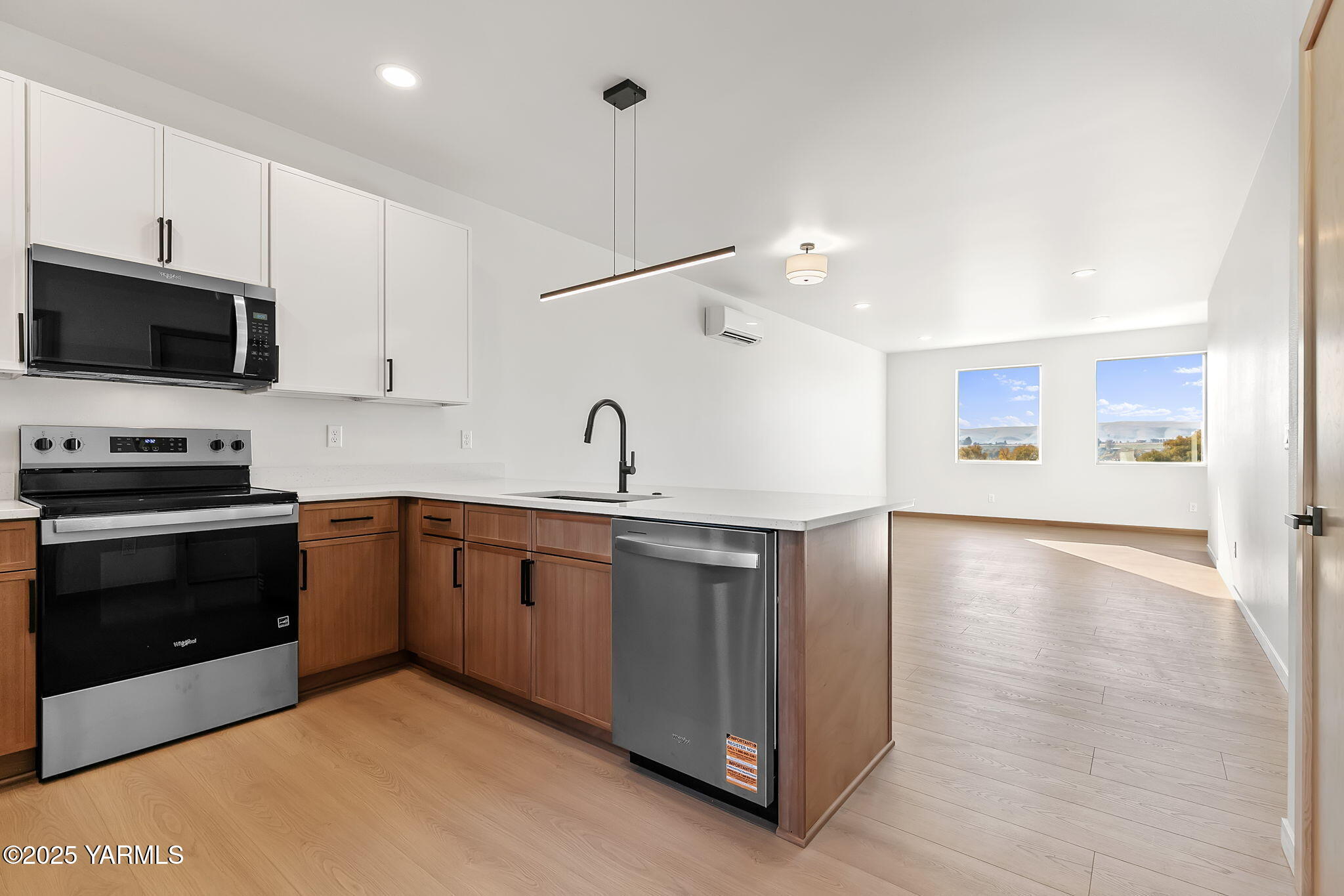 9306 Teiton Dr Unit: 1&2