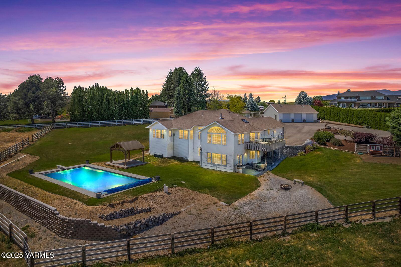 190 Shadbolt Rd