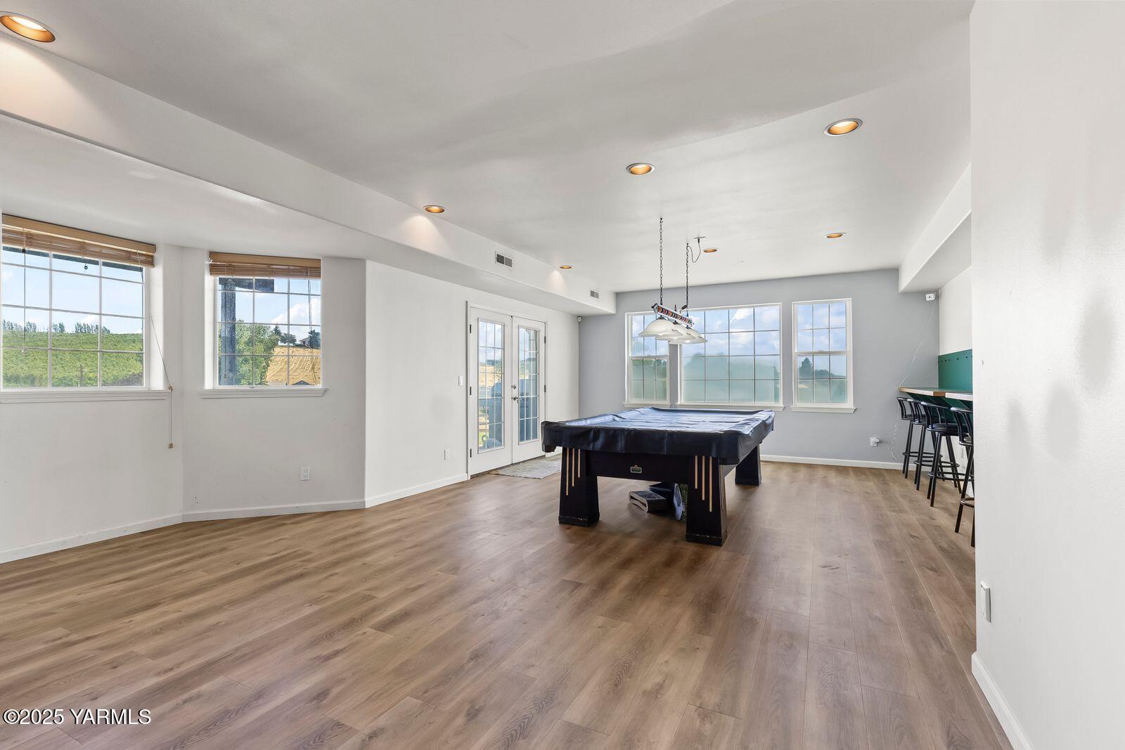 190 Shadbolt Rd