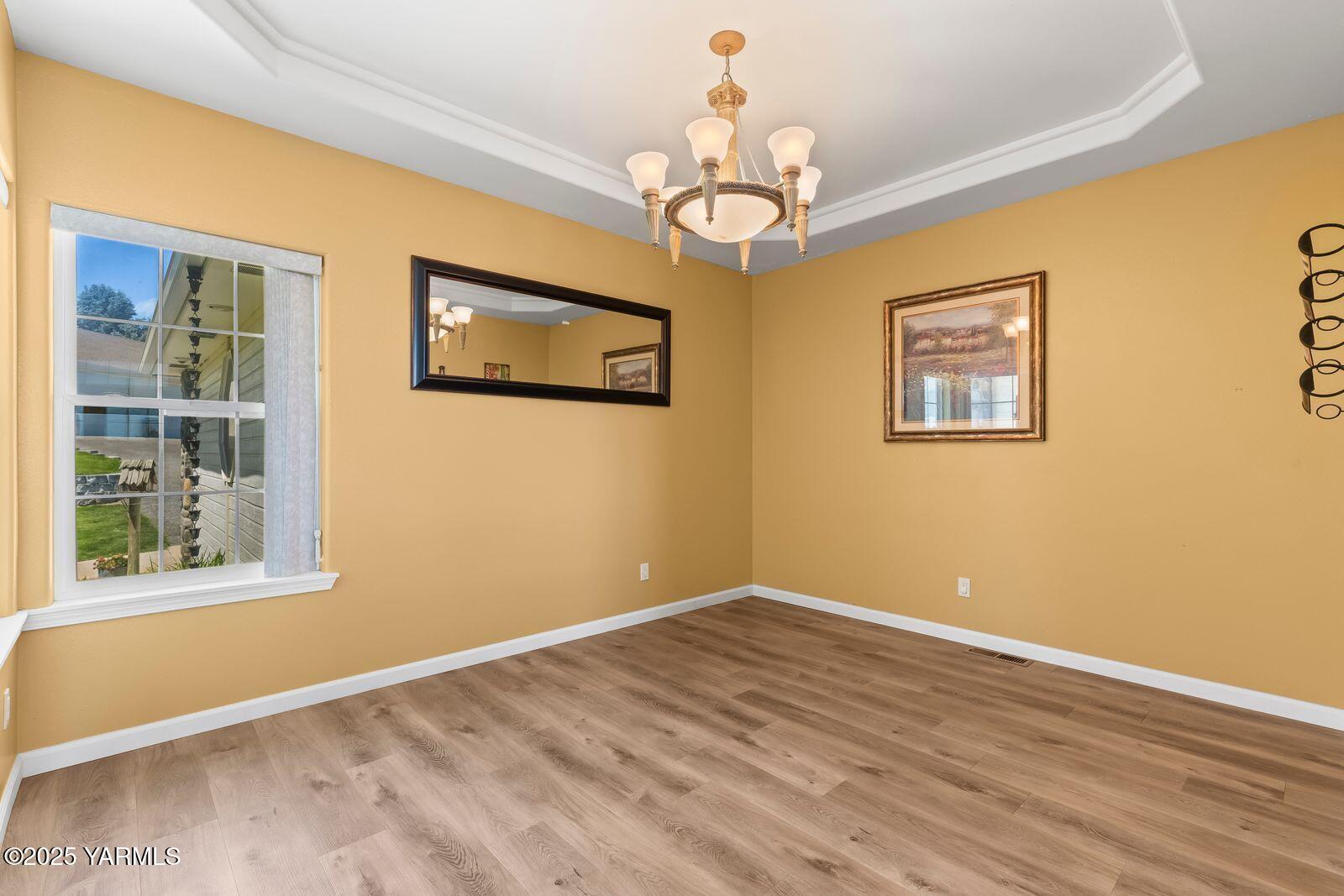 190 Shadbolt Rd