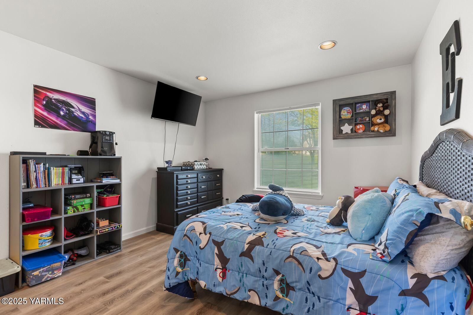 190 Shadbolt Rd