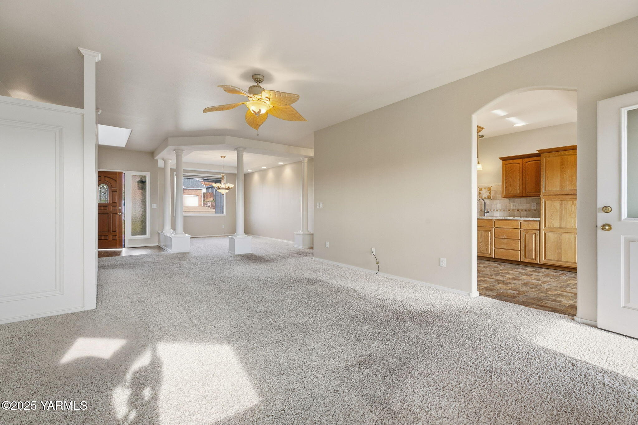7516 Meadow Ln