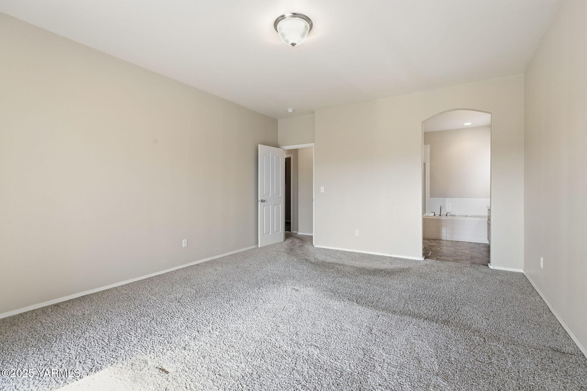 7516 Meadow Ln