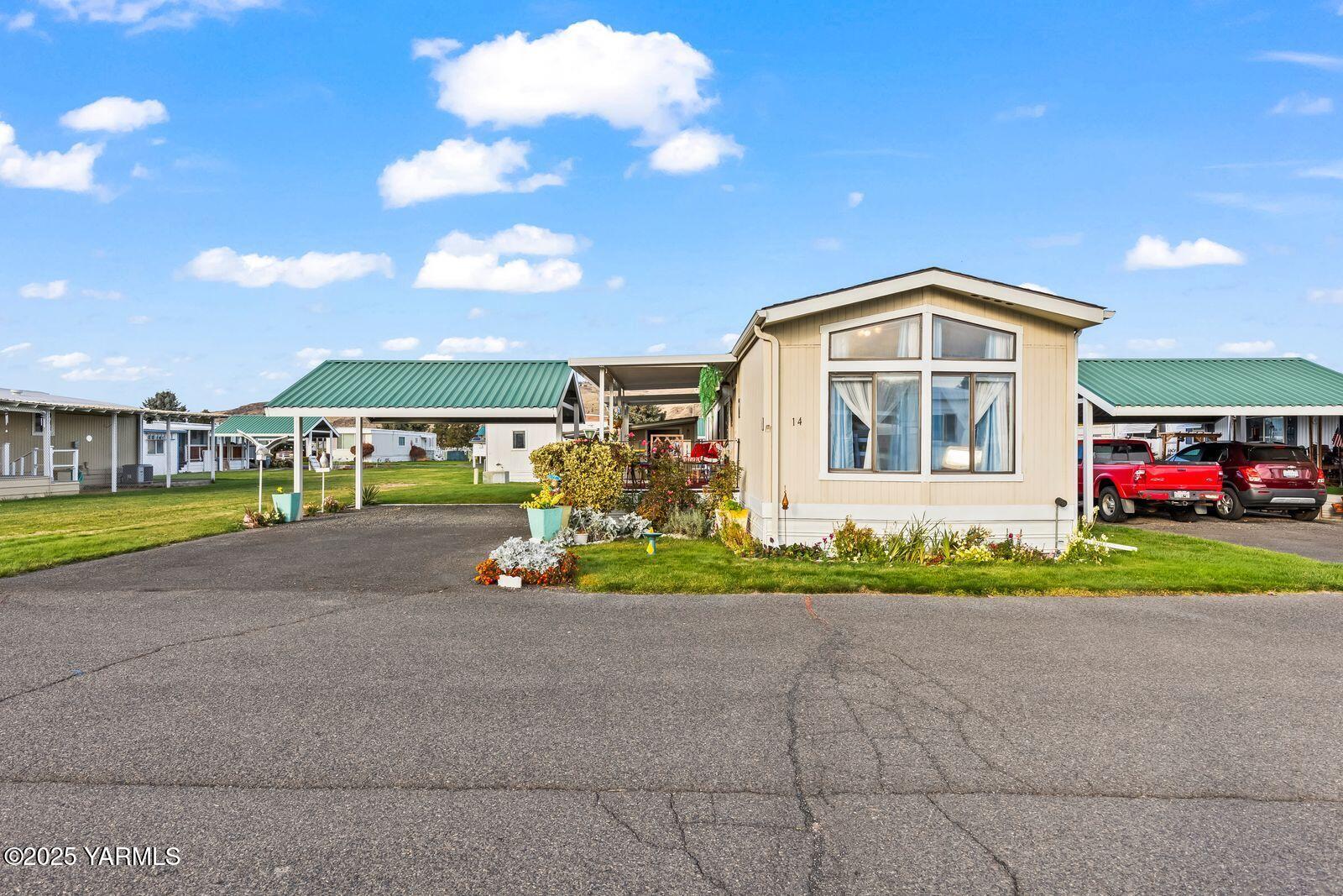 3601 Castlevale Rd