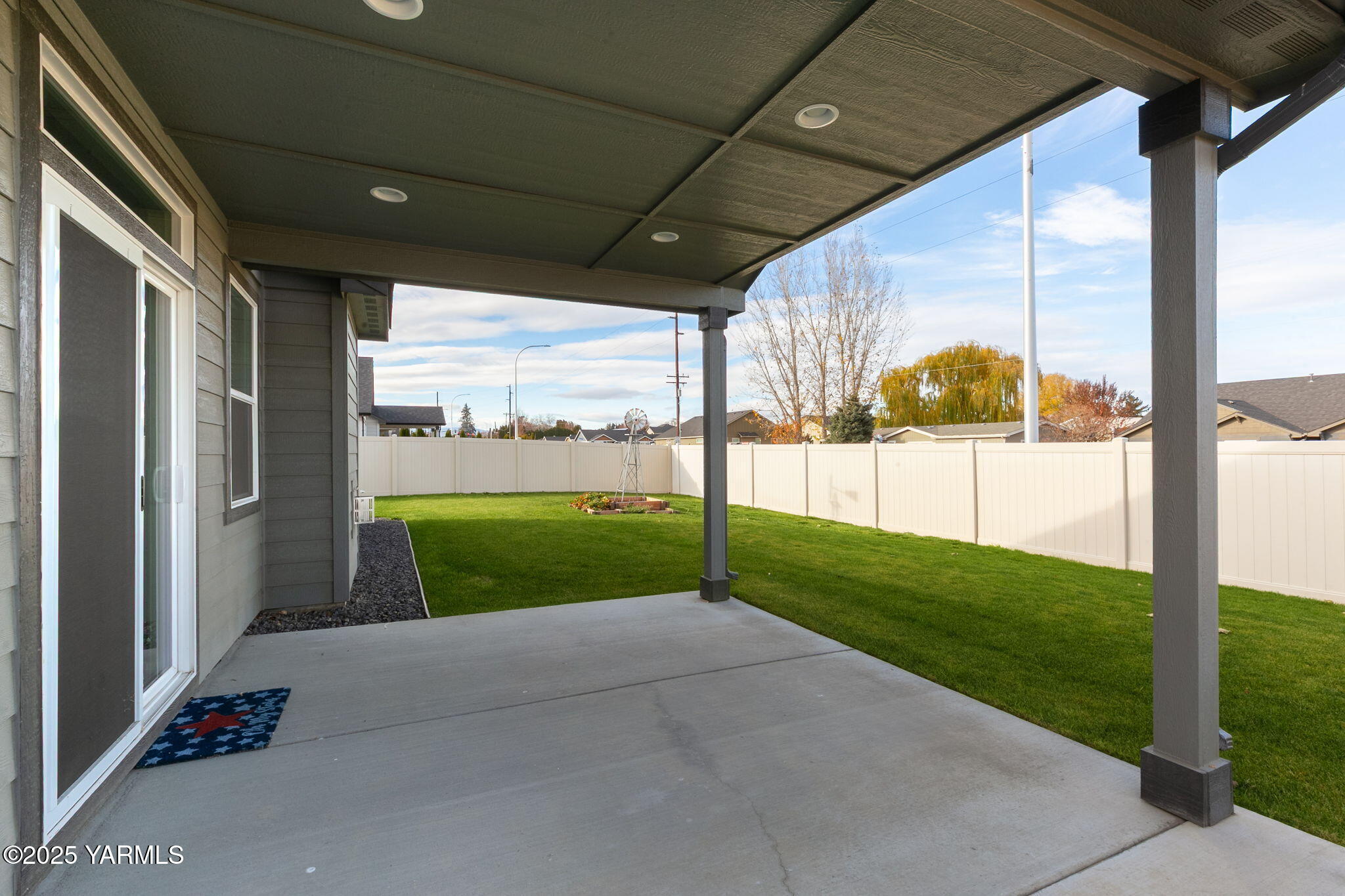 6109 Cottonwood Lp