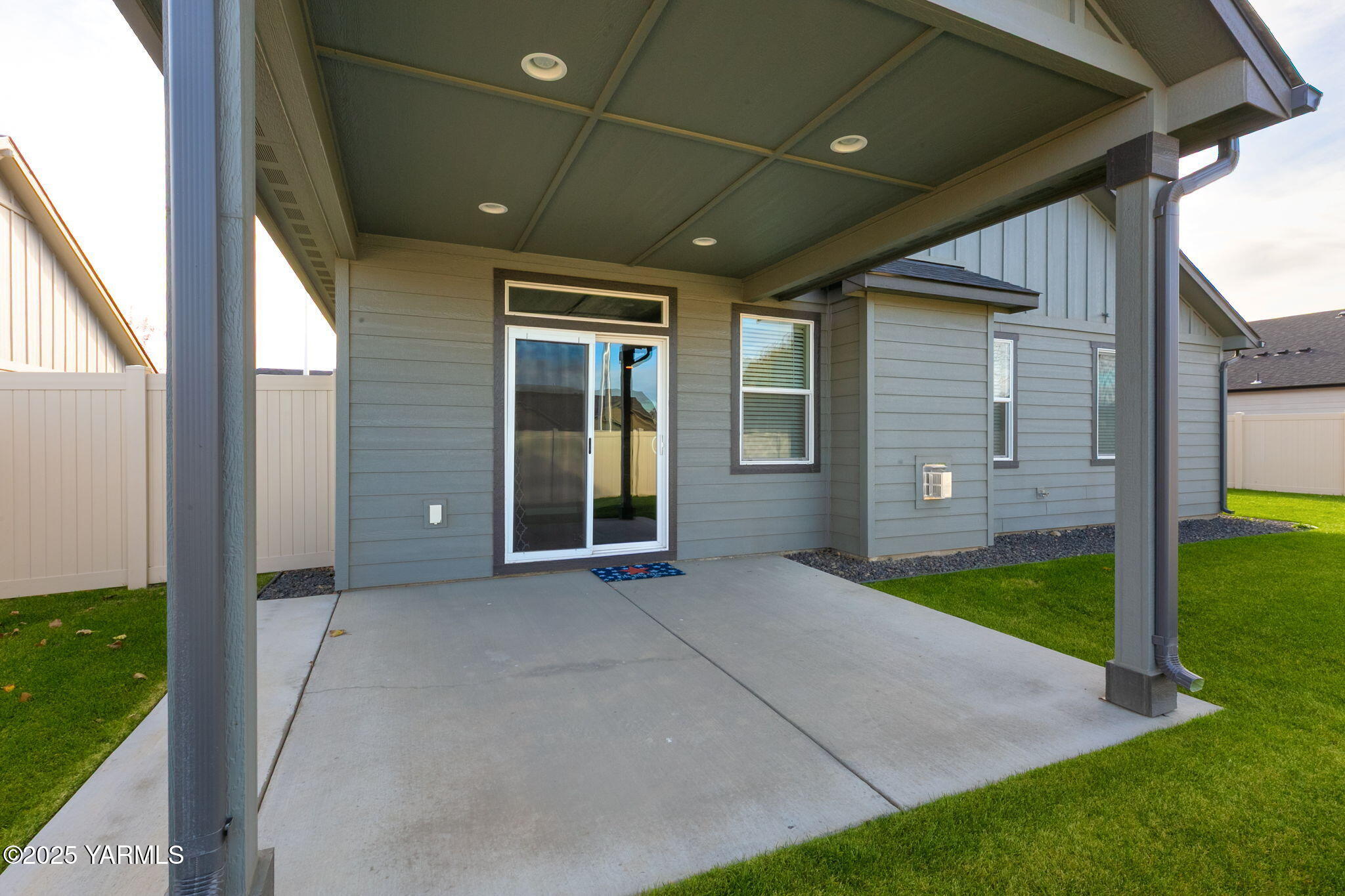 6109 Cottonwood Lp