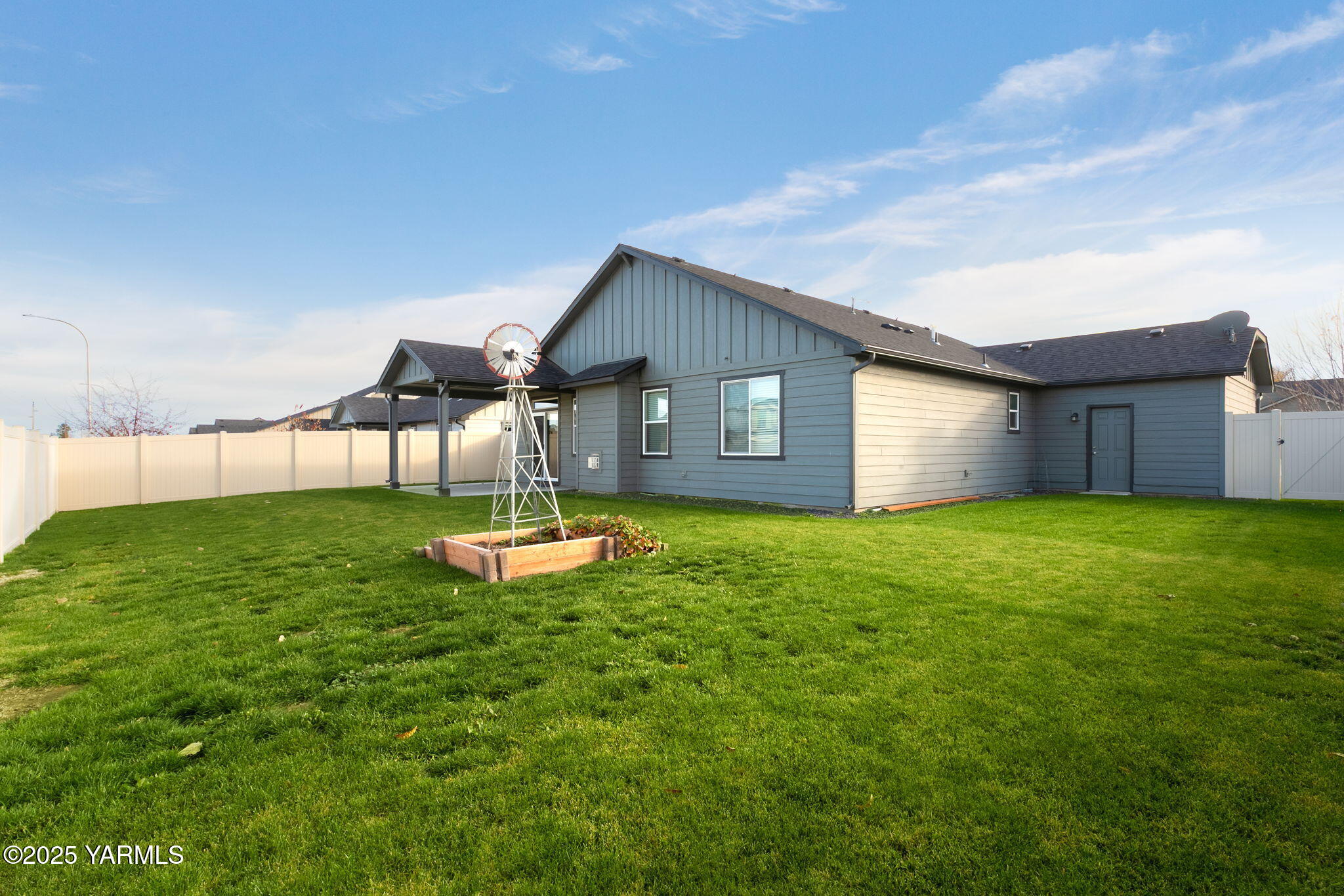 6109 Cottonwood Lp