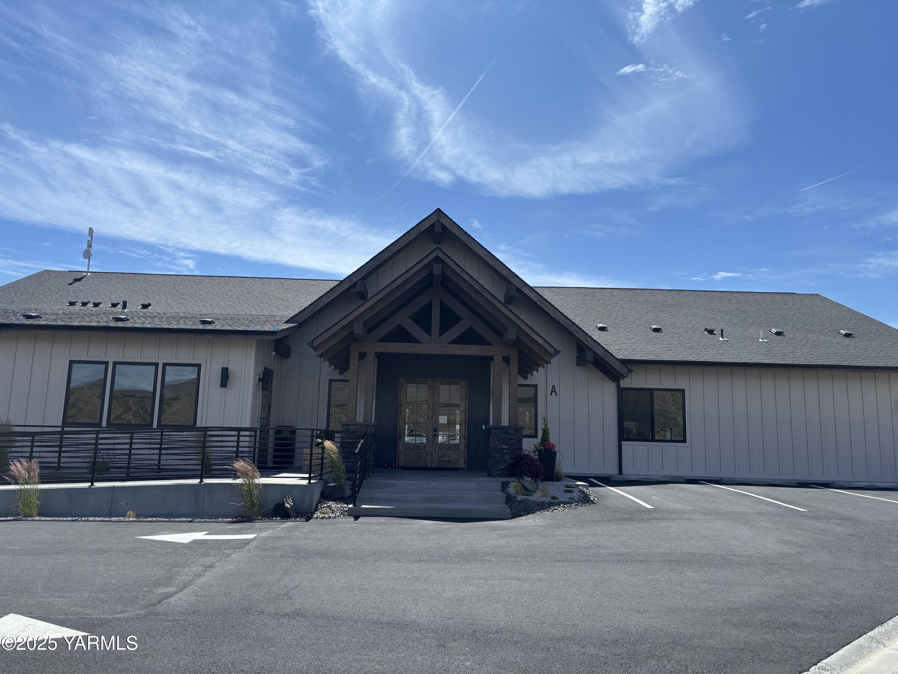 2945 Naches Wenas Rd Unit: 16