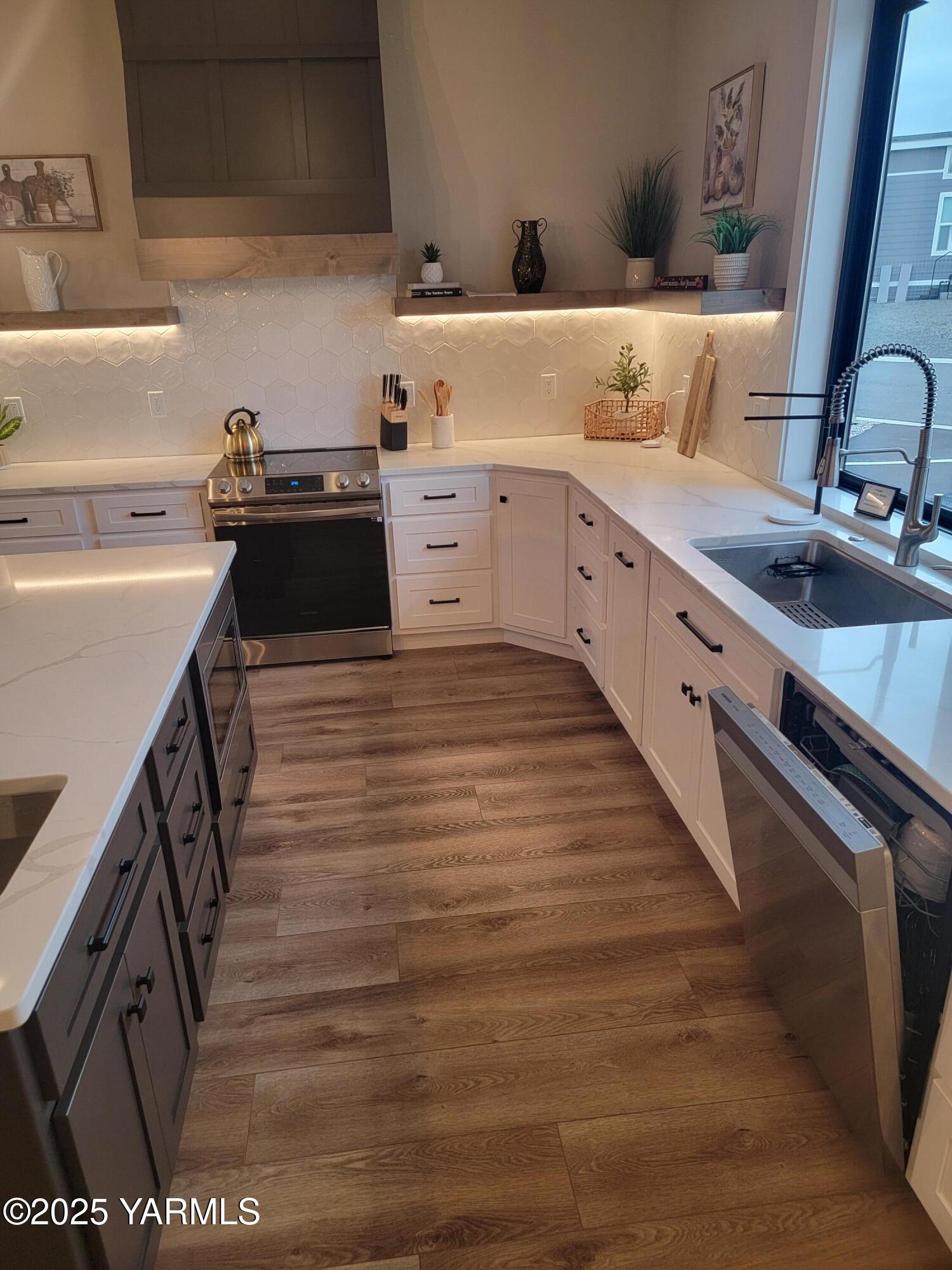 2945 Naches Wenas Rd Unit: 16