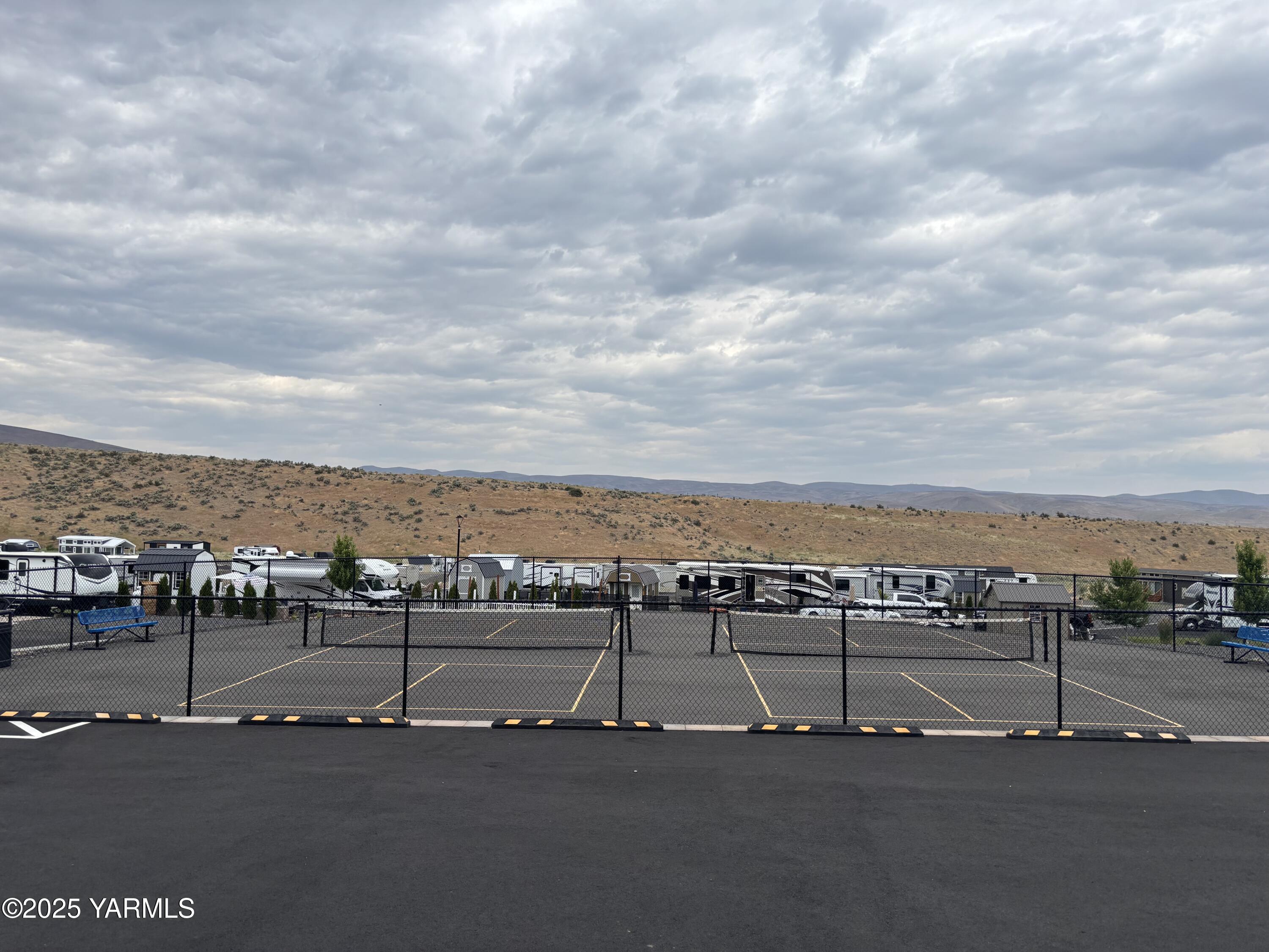 2945 Naches Wenas Rd Unit: 16