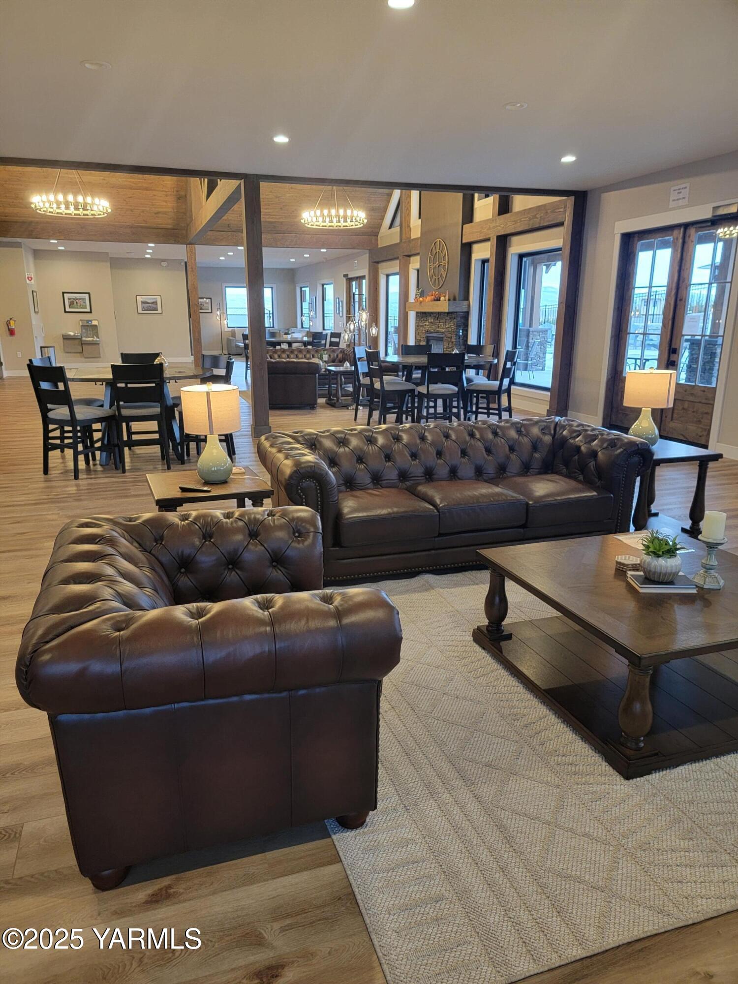 2945 Naches Wenas Rd Unit: 16