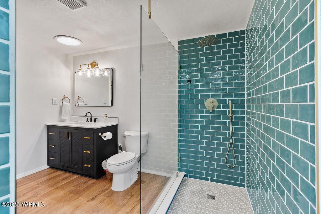 121 N 52nd Ave