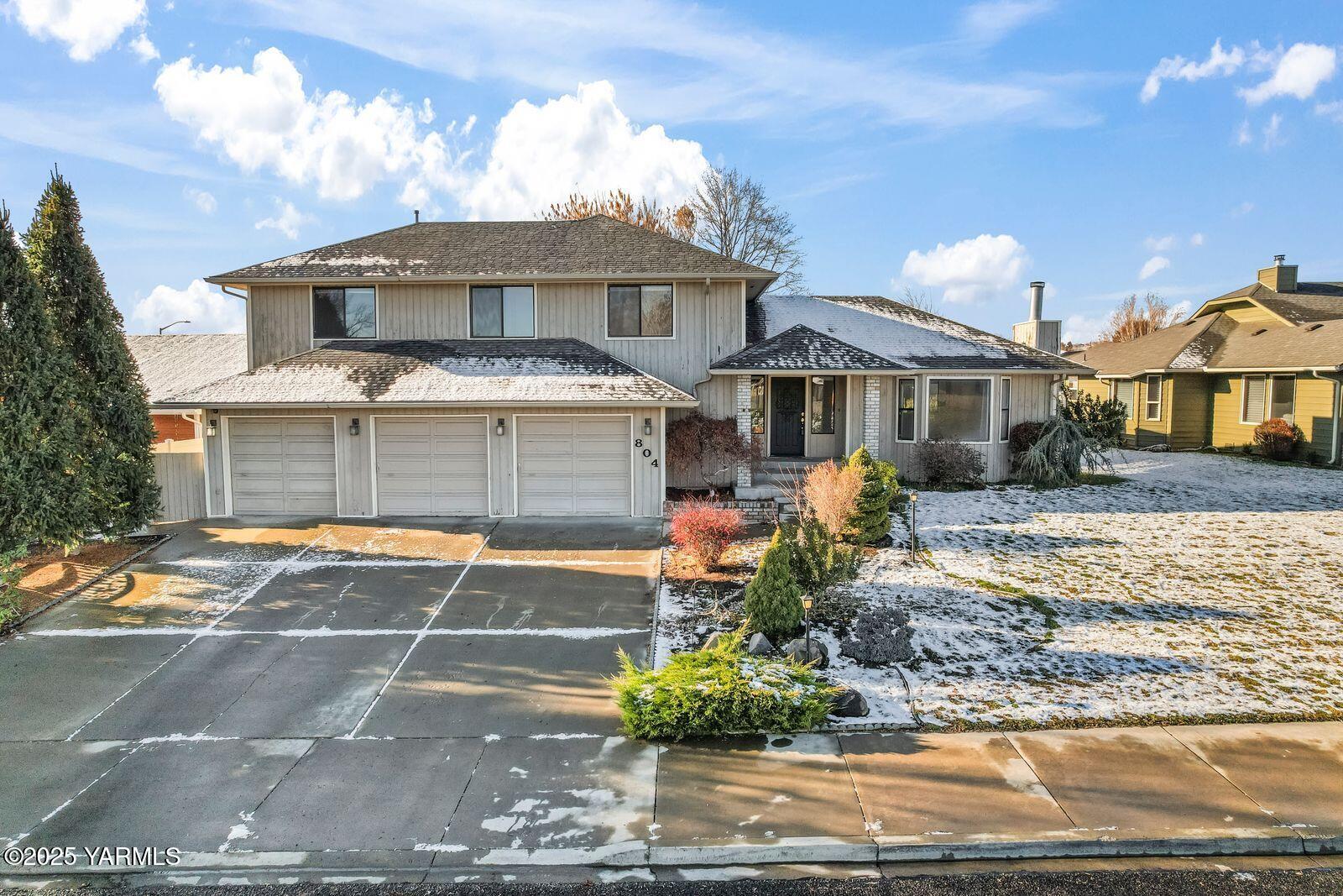804 S 56th Ave