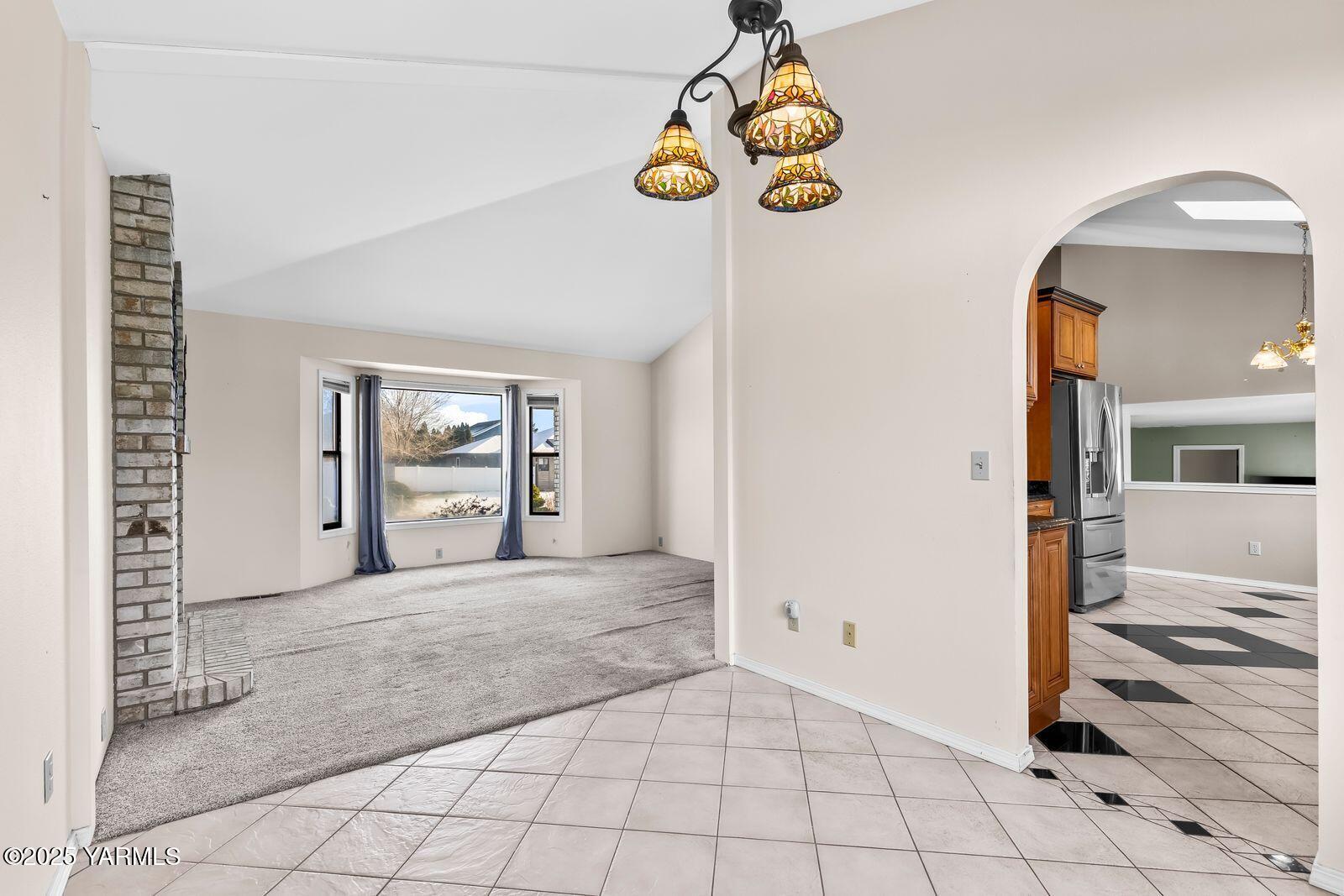 804 S 56th Ave