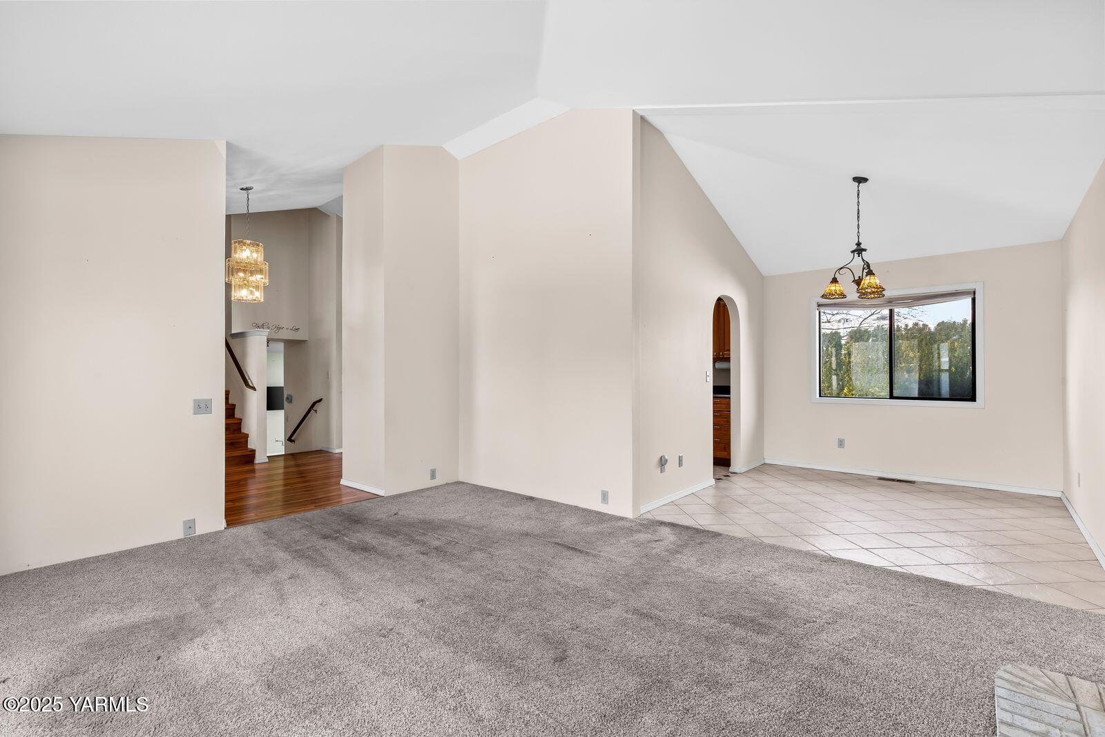 804 S 56th Ave