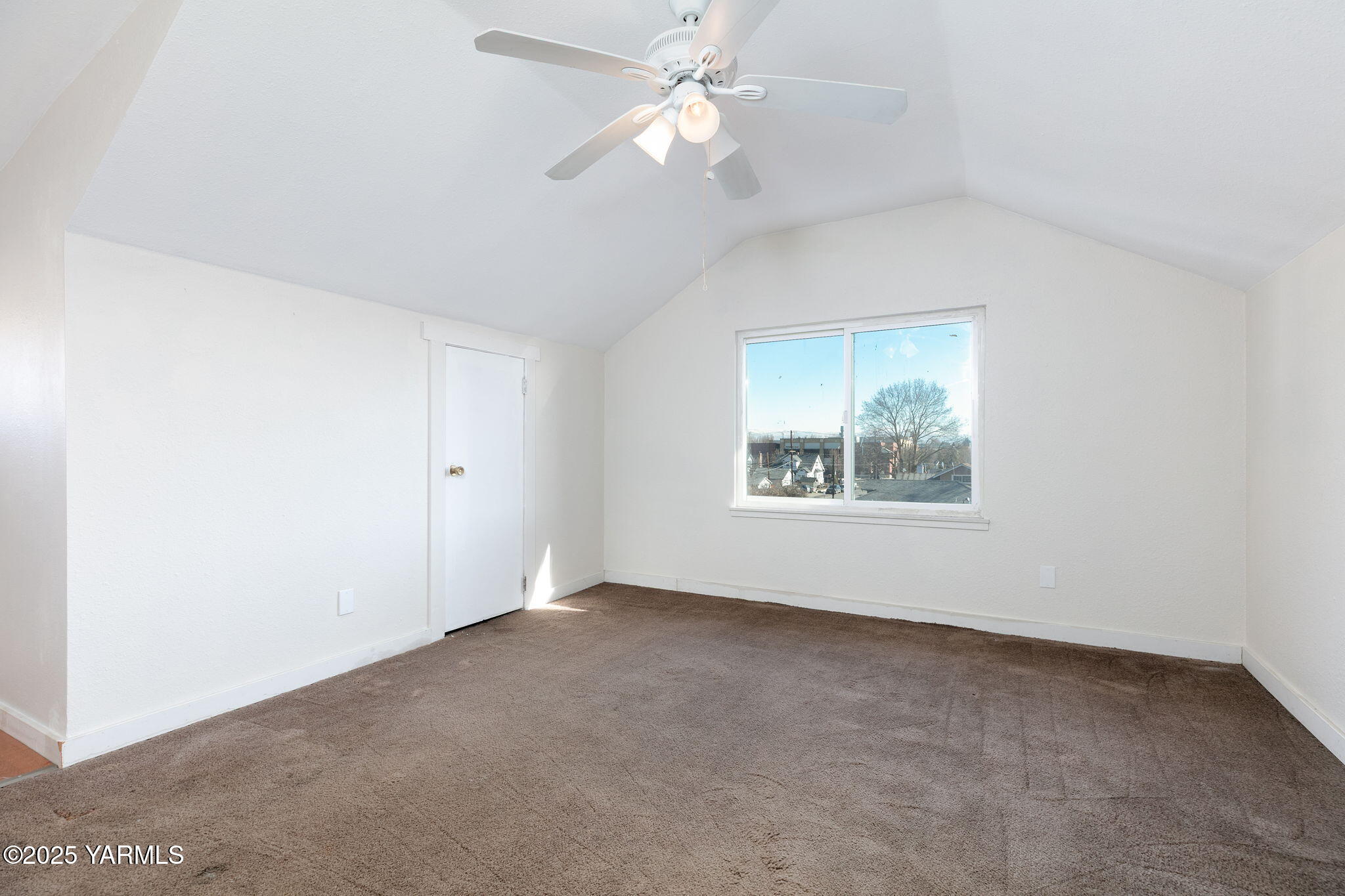1706 Bonnie Doon Ave