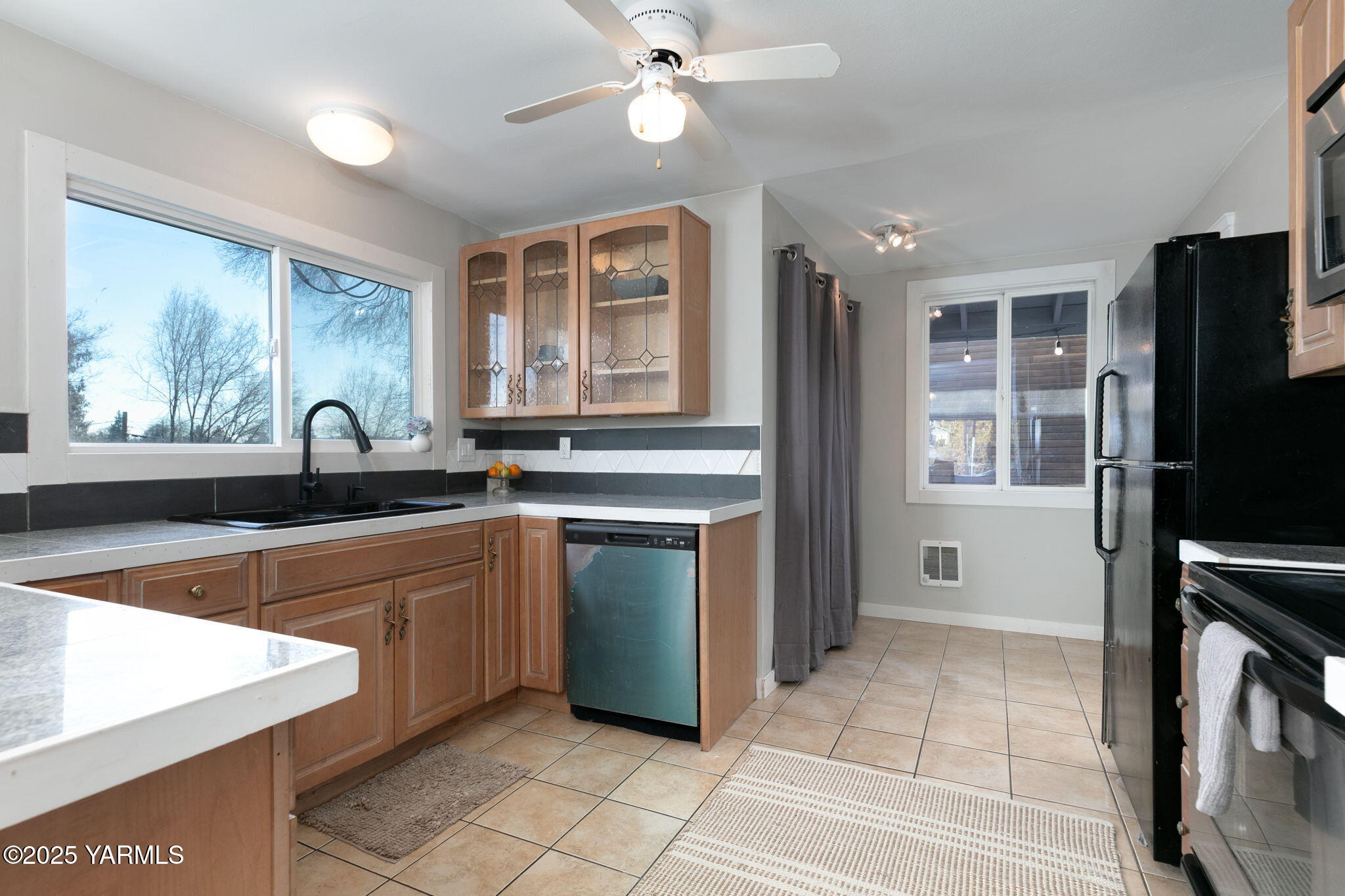 1706 Bonnie Doon Ave