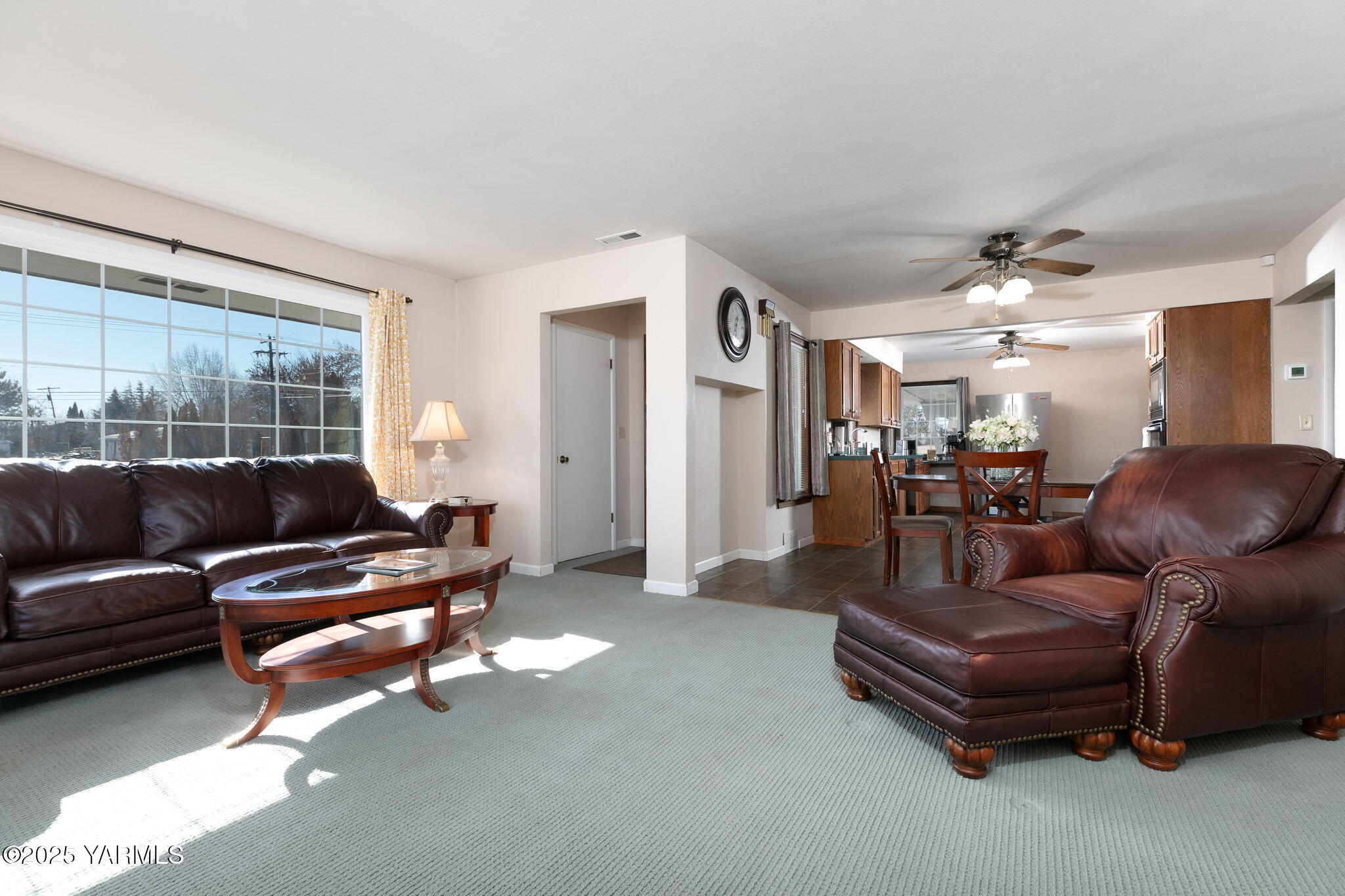 8713- 8711 Tieton Dr