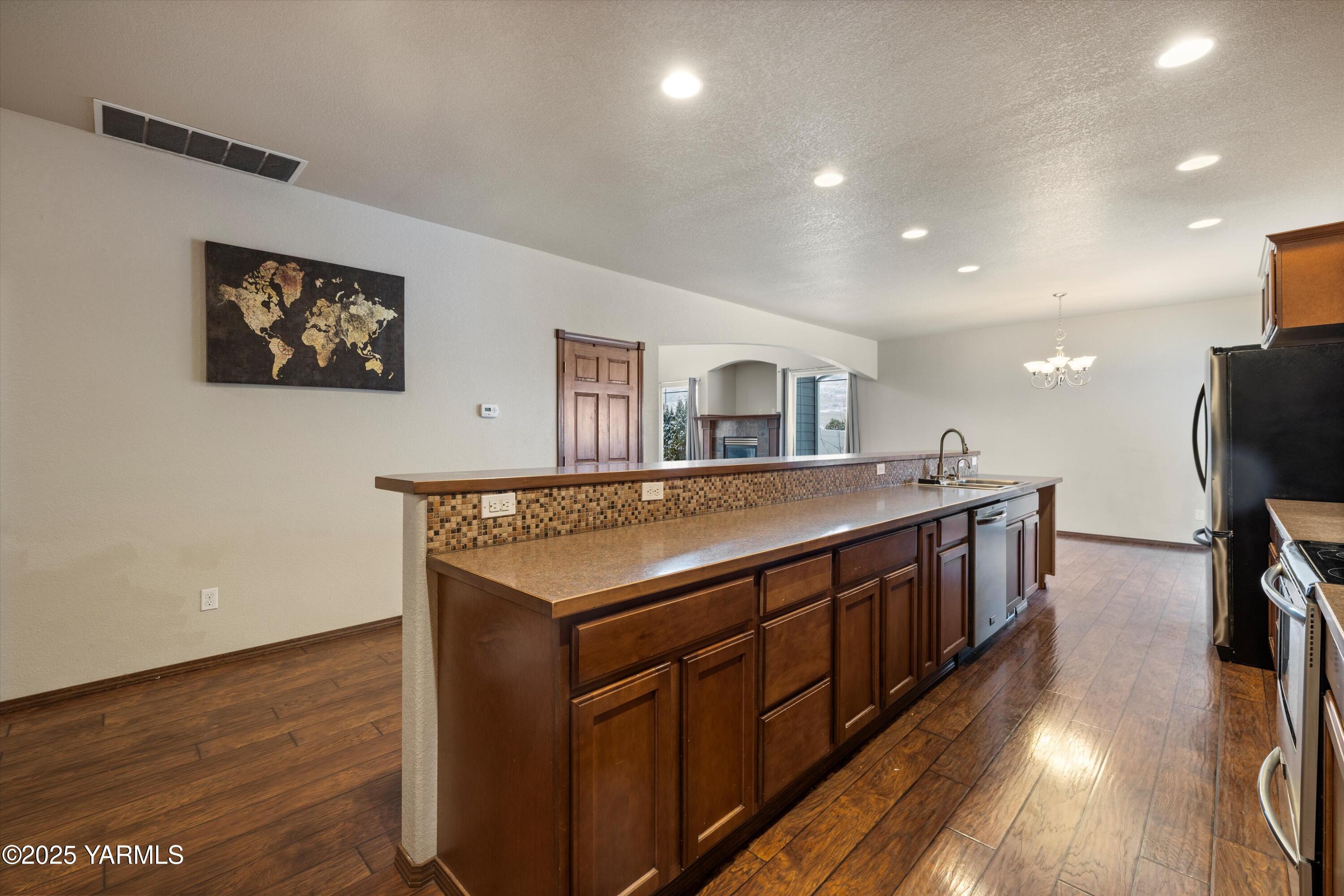 705 Terrace Dr