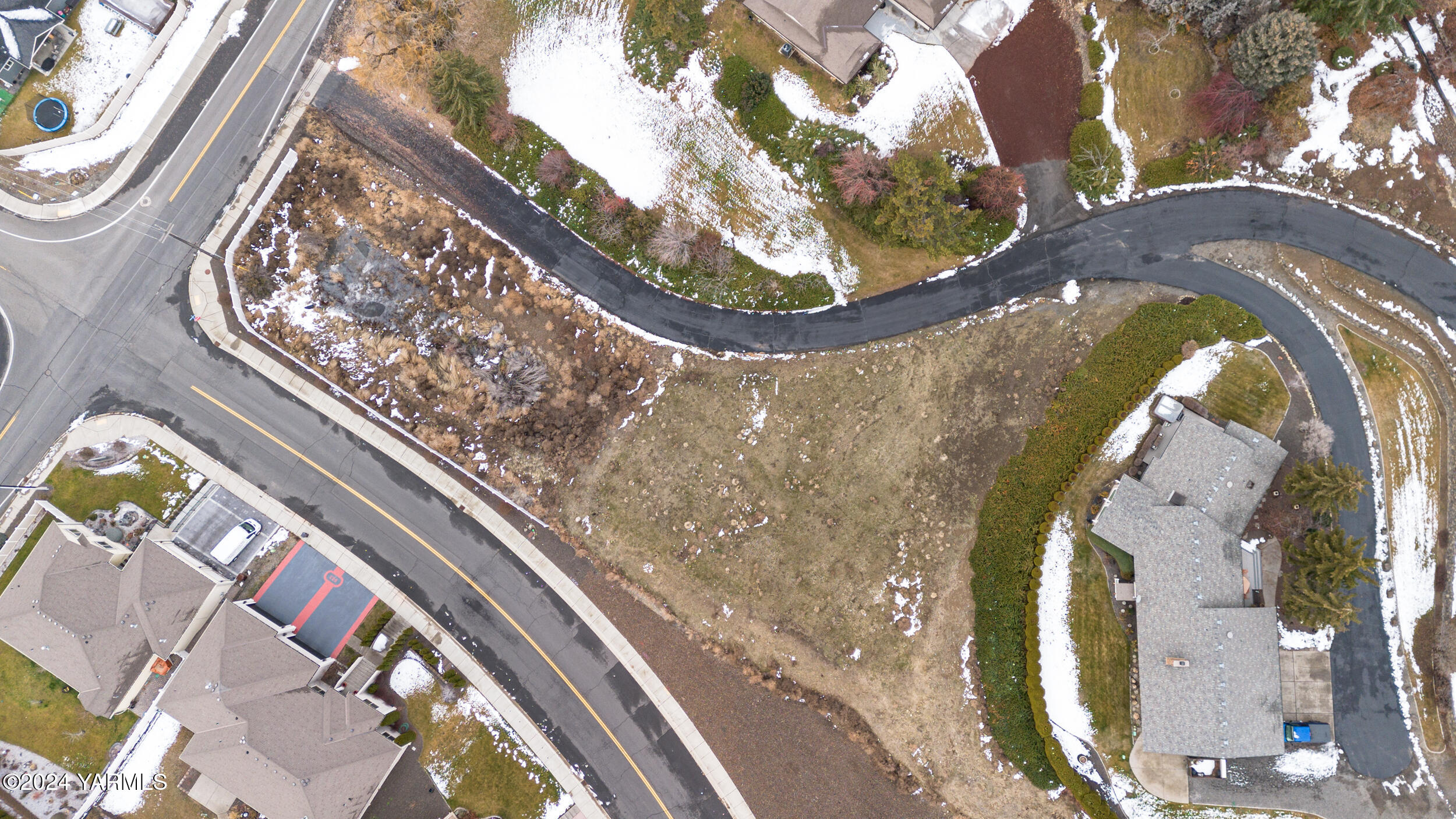 606 N 74th Ave