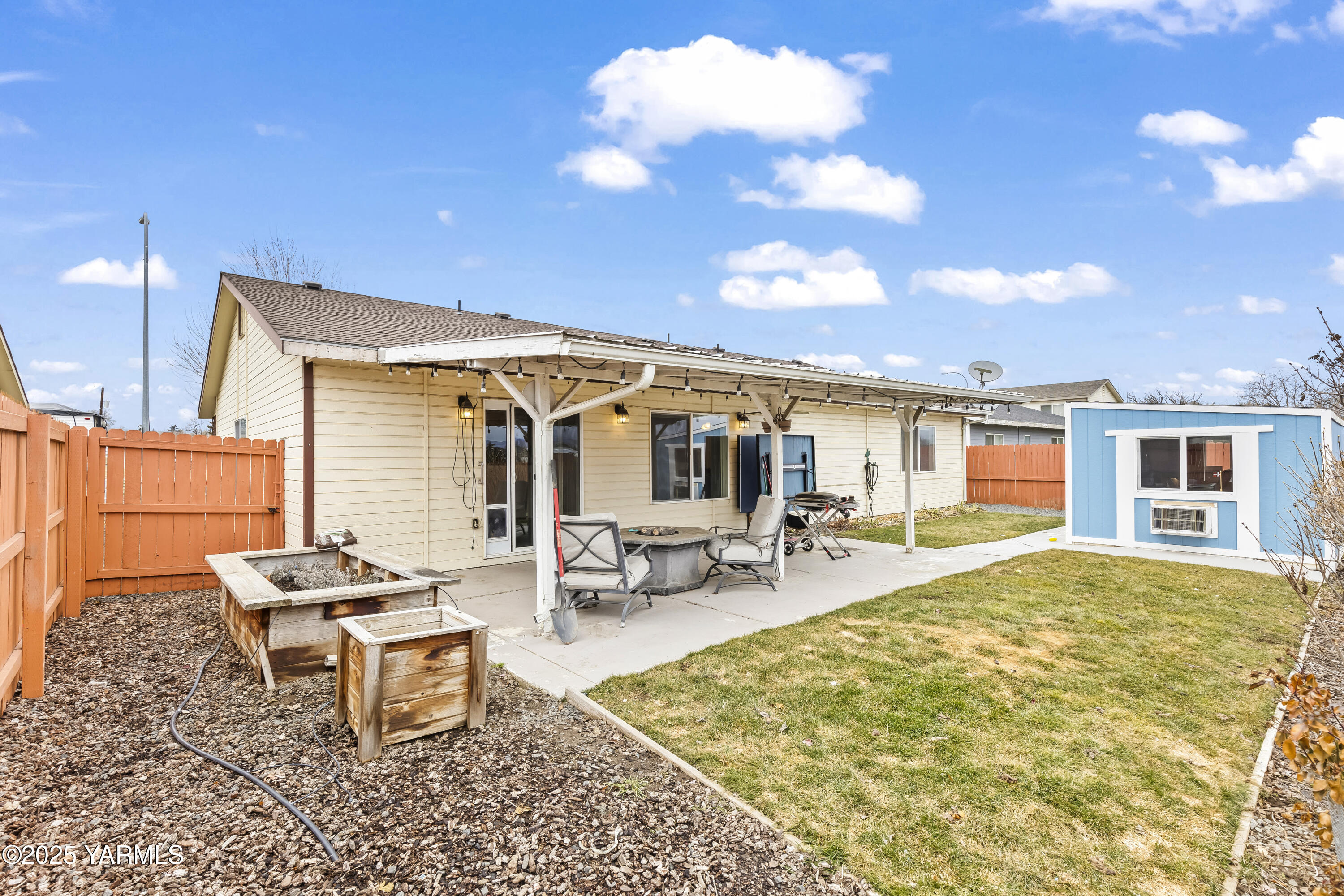 2514 S 78th Ave