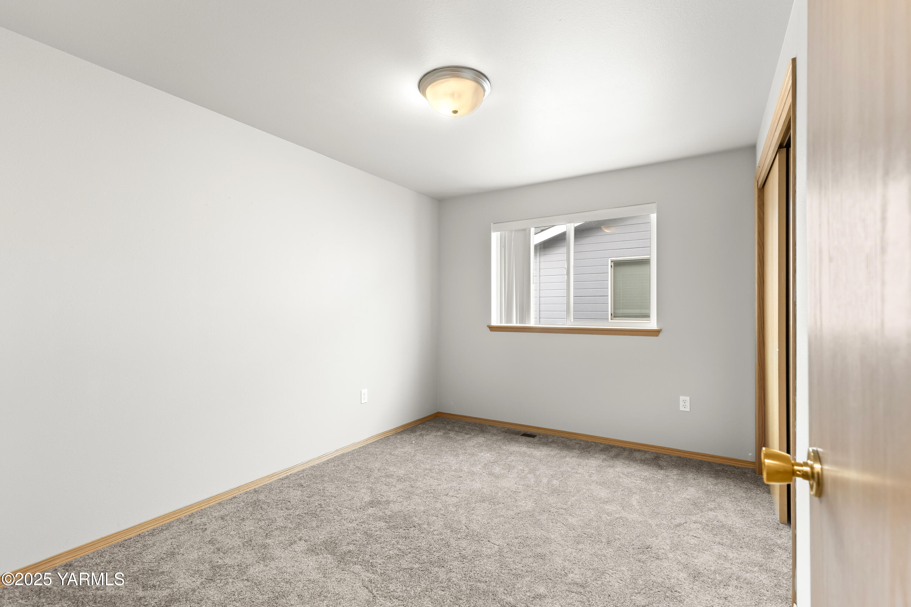 2514 S 78th Ave