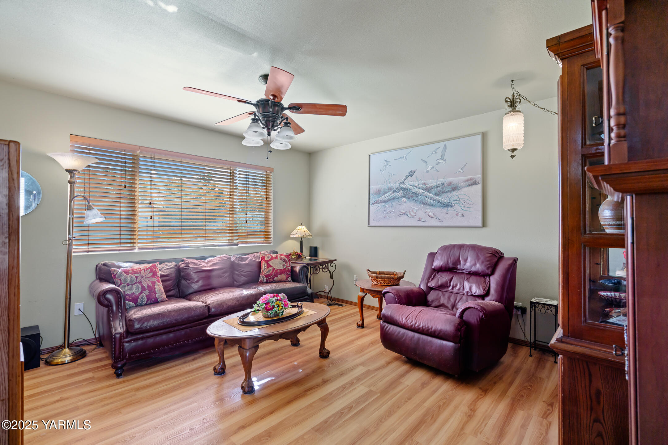 402 Orchard Ln