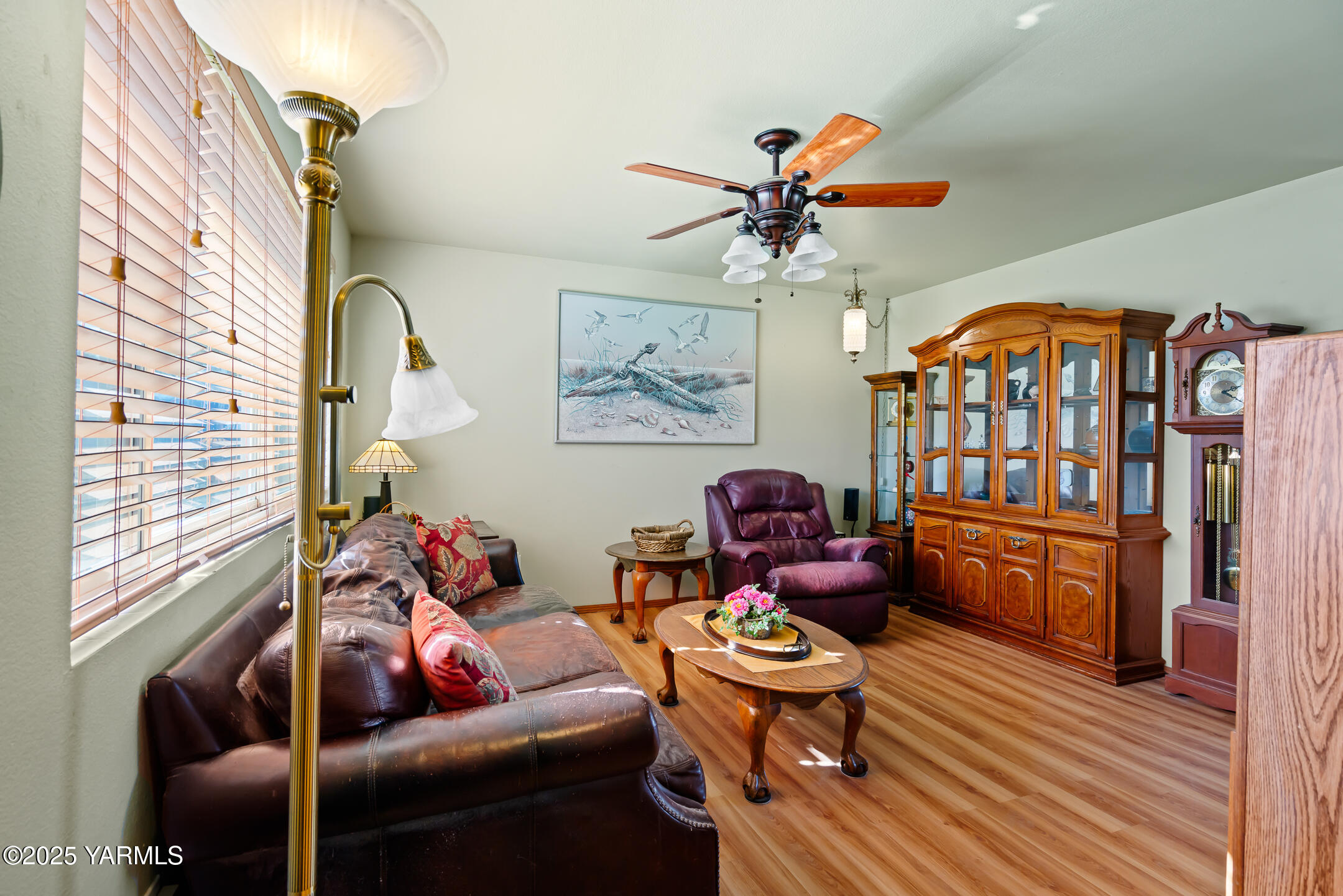 402 Orchard Ln