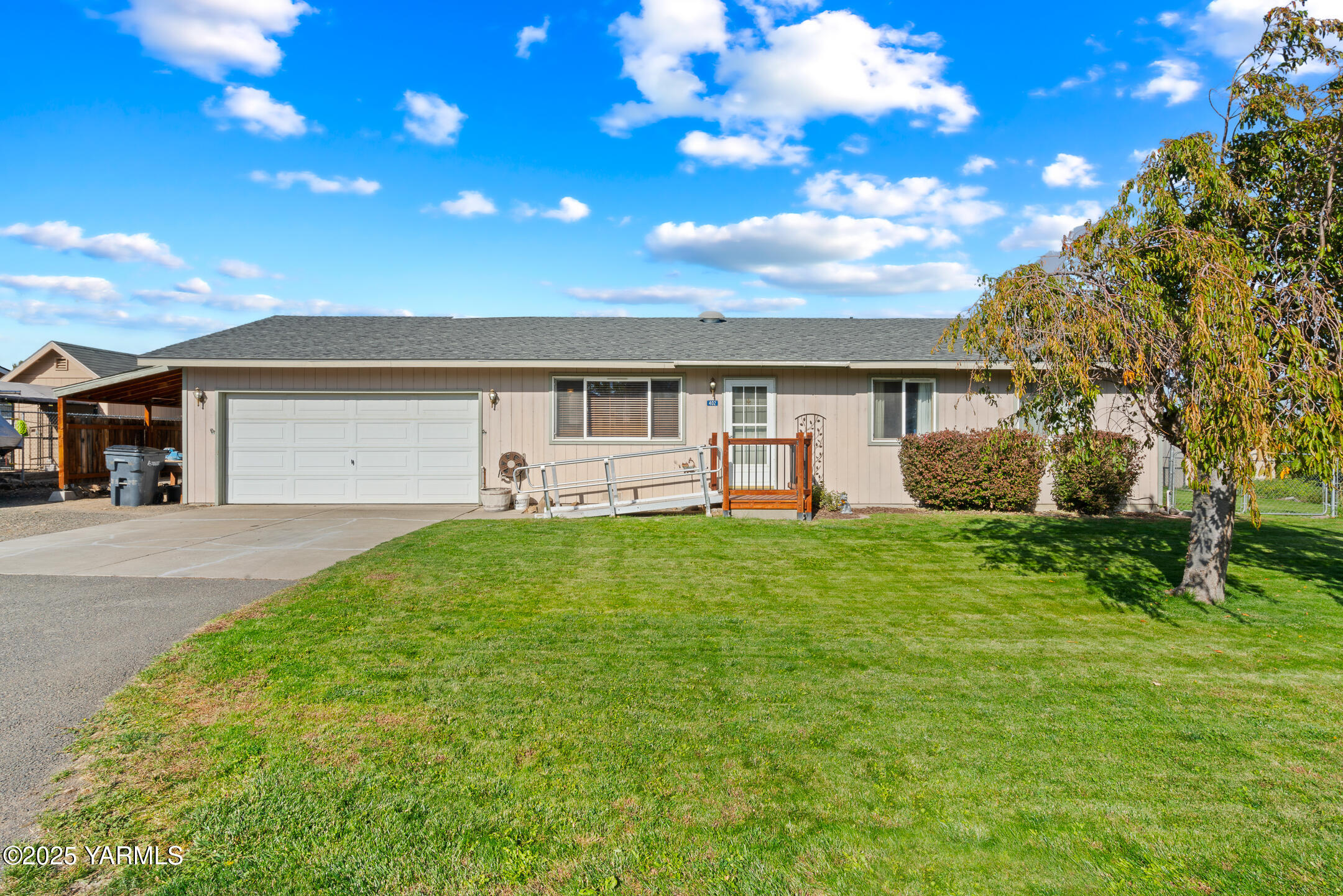 402 Orchard Ln