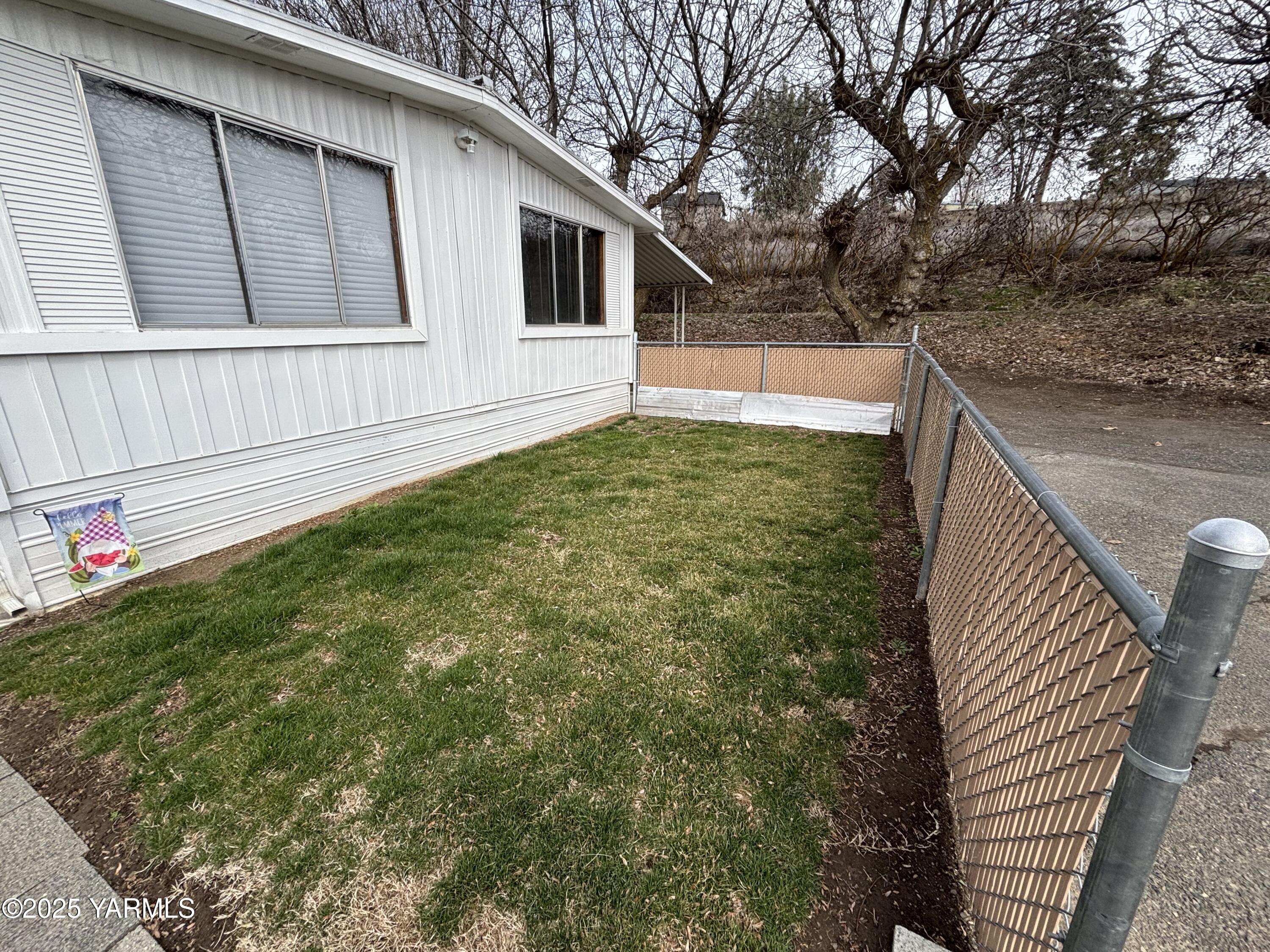 2205 Butterfield Rd Unit: 106