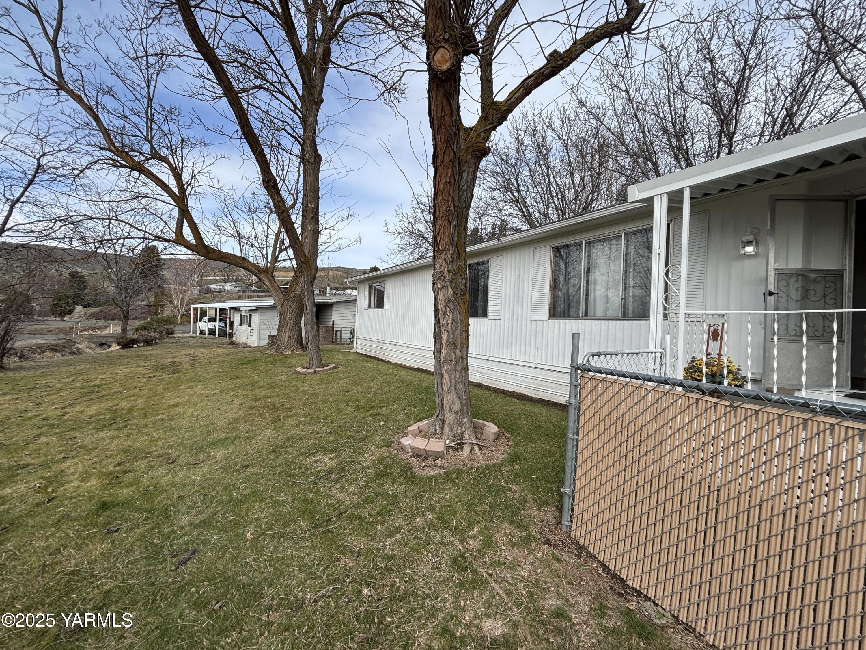 2205 Butterfield Rd Unit: 106