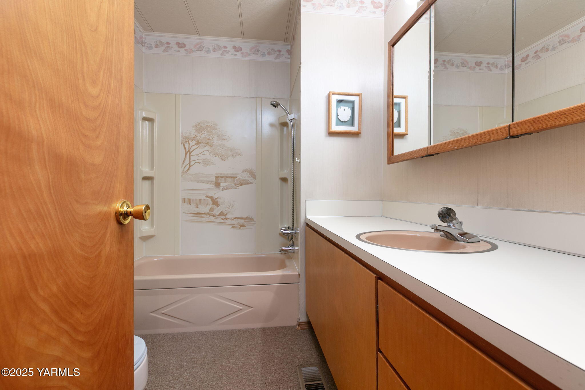 8301 Tieton Dr Unit: 18