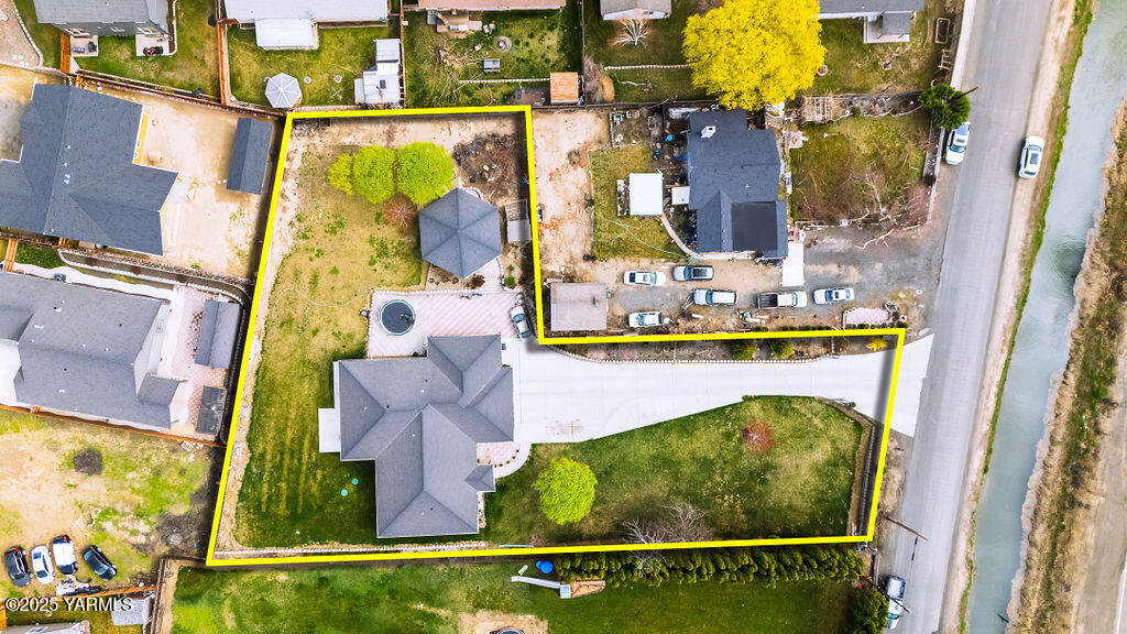 612 W Edison Rd