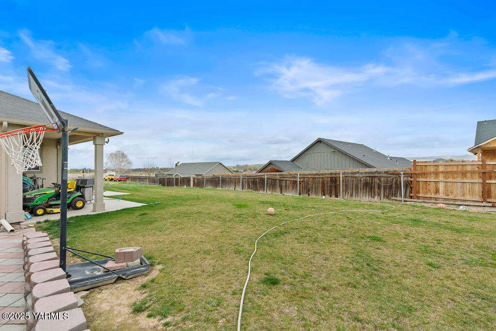 612 W Edison Rd