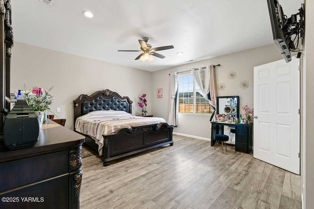 612 W Edison Rd