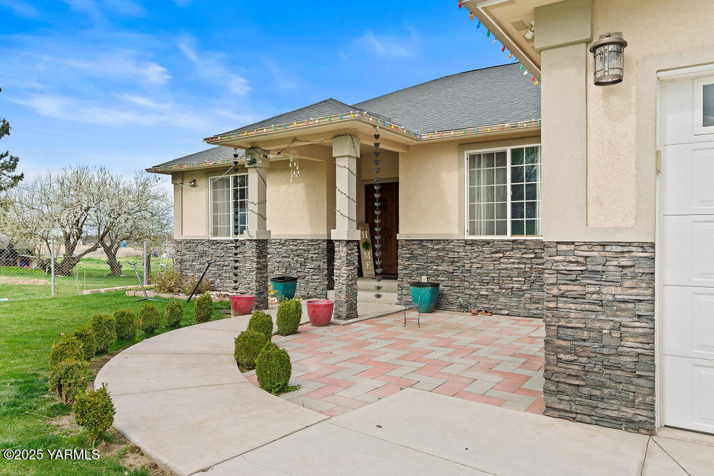 612 W Edison Rd