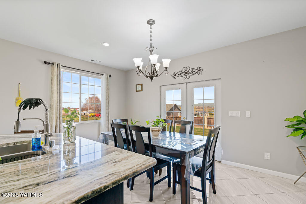 612 W Edison Rd