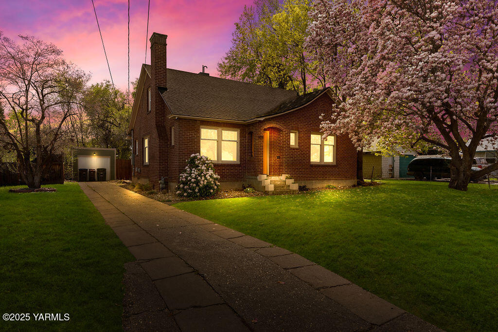 1708 Monroe Ave