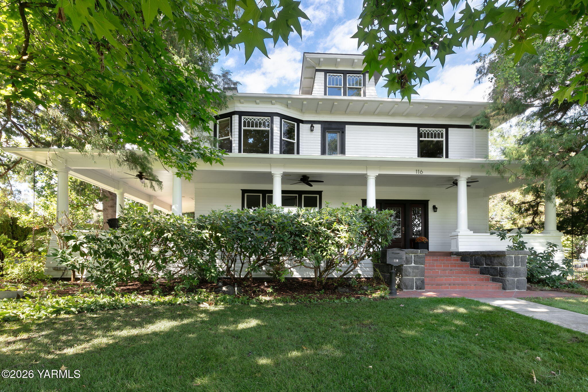 116 Park Ave