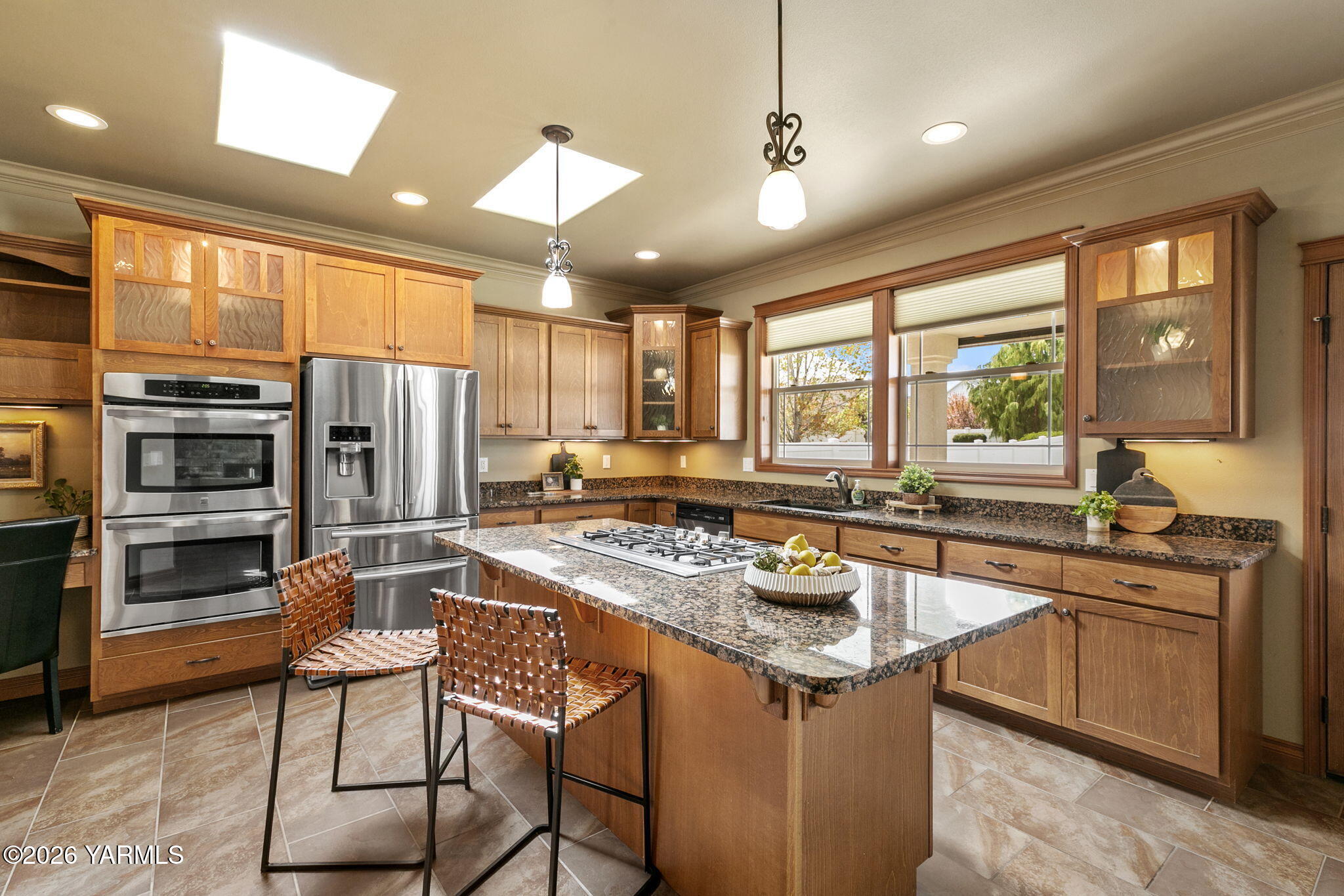 214 S 92nd Ave